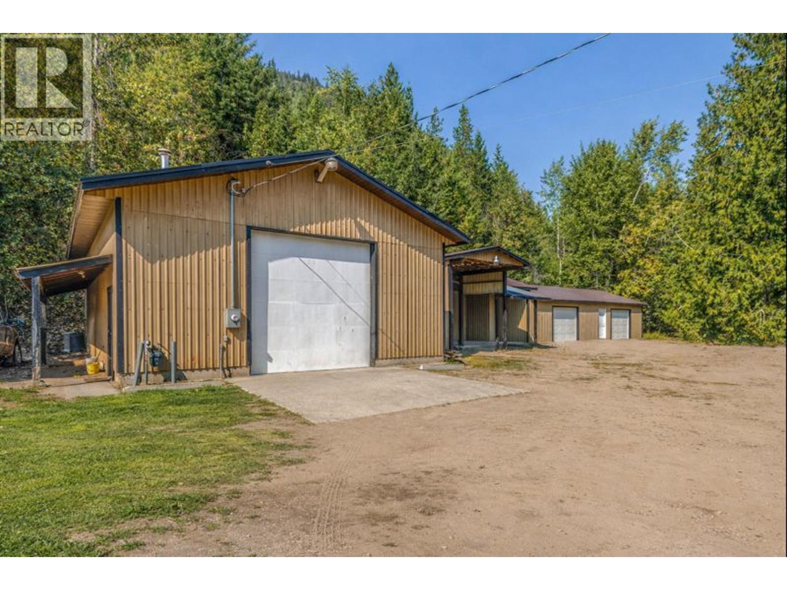 6171 50 Street Nw, Salmon Arm, British Columbia  V1E 3A6 - Photo 37 - 10373228