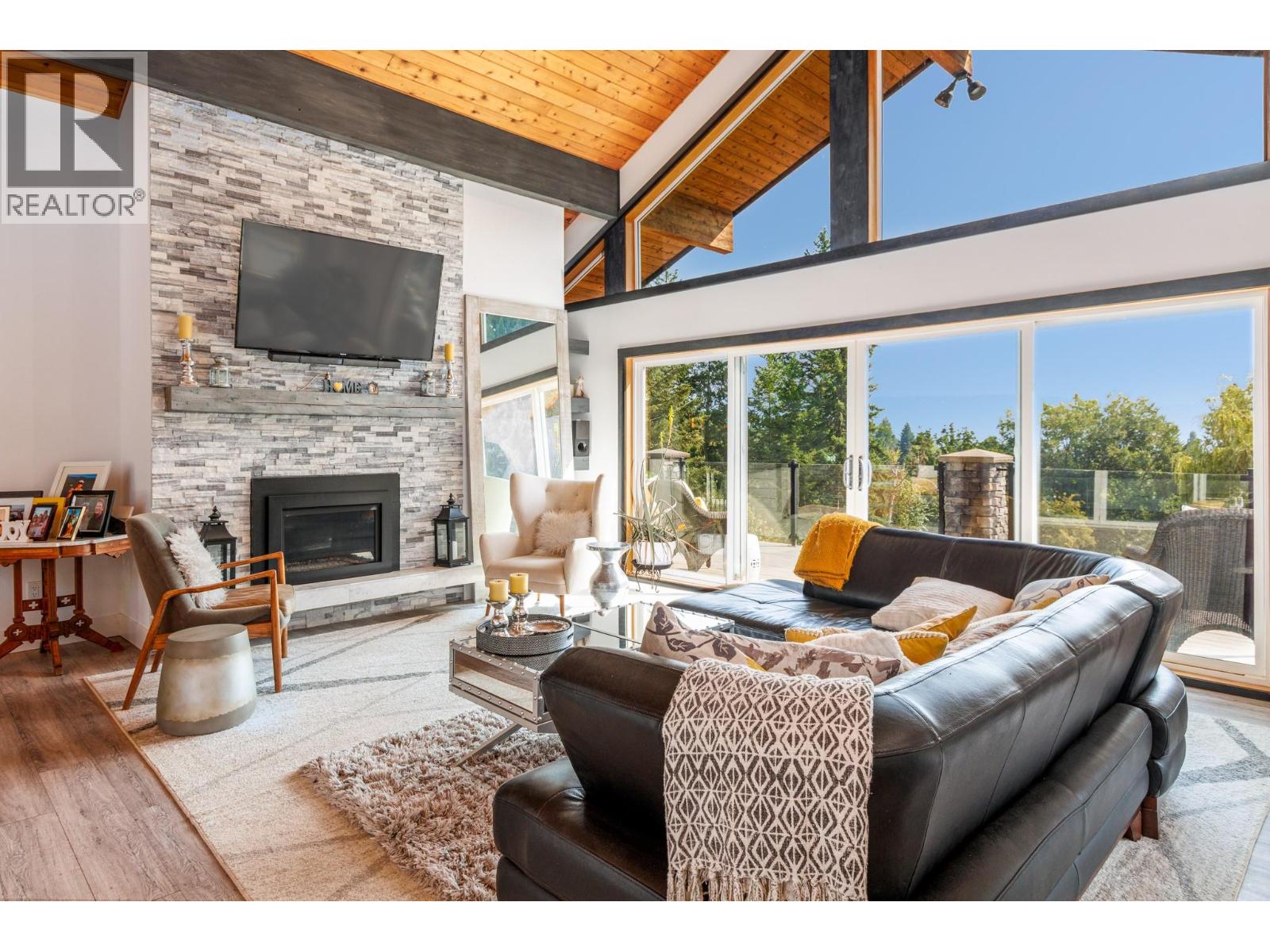6171 50 Street Nw, Salmon Arm, British Columbia  V1E 3A6 - Photo 6 - 10373228