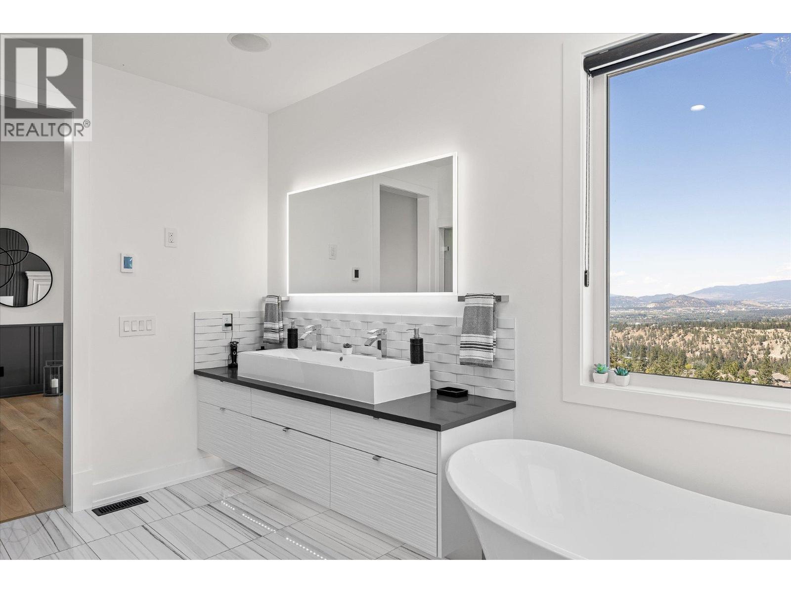 750 Kuipers Crescent, Kelowna, British Columbia  V1W 5H4 - Photo 26 - 10371831