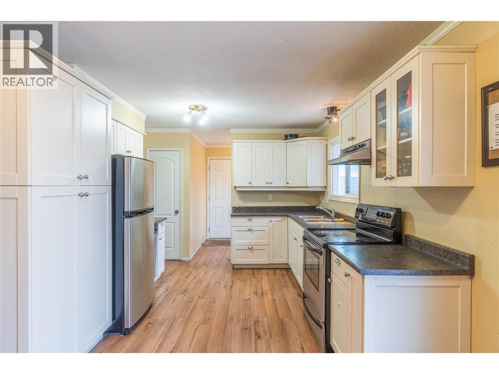 209 Bestwick E Court, Kamloops, British Columbia  V2C 1R9 - Photo 8 - 10373249