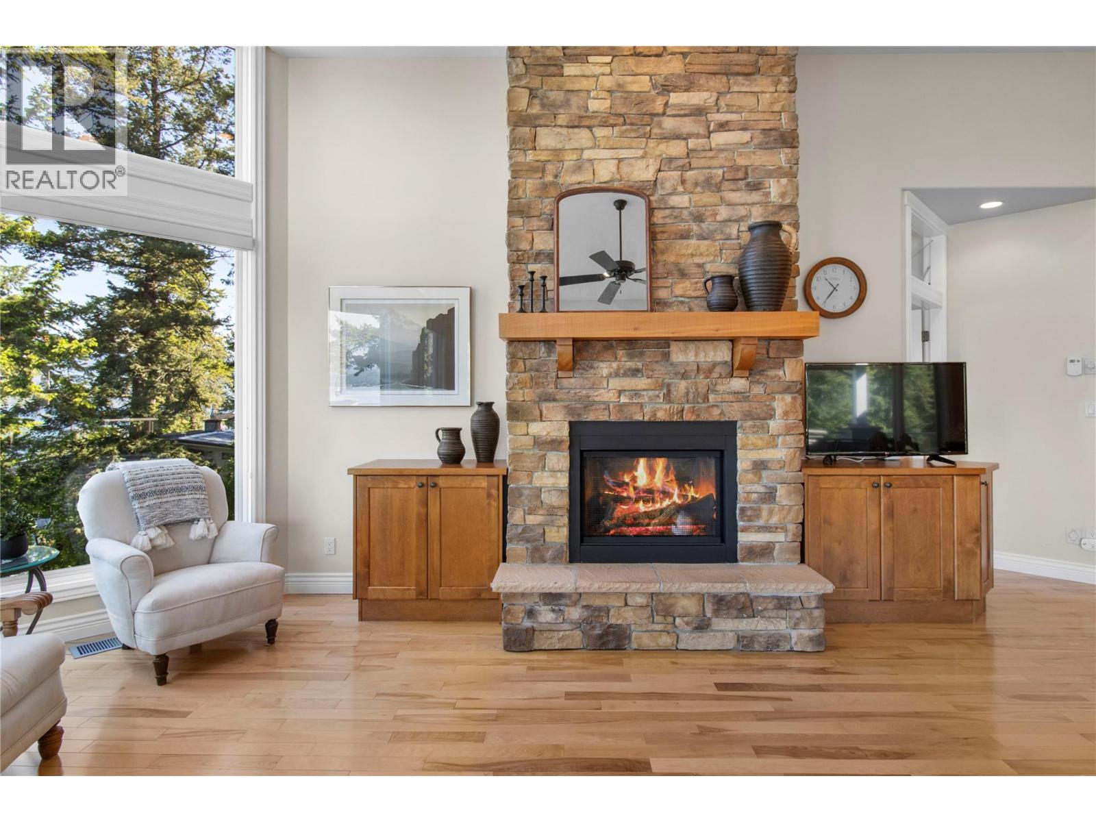 3011 Durham Road, Sorrento, British Columbia  V0E 2W2 - Photo 18 - 10373264