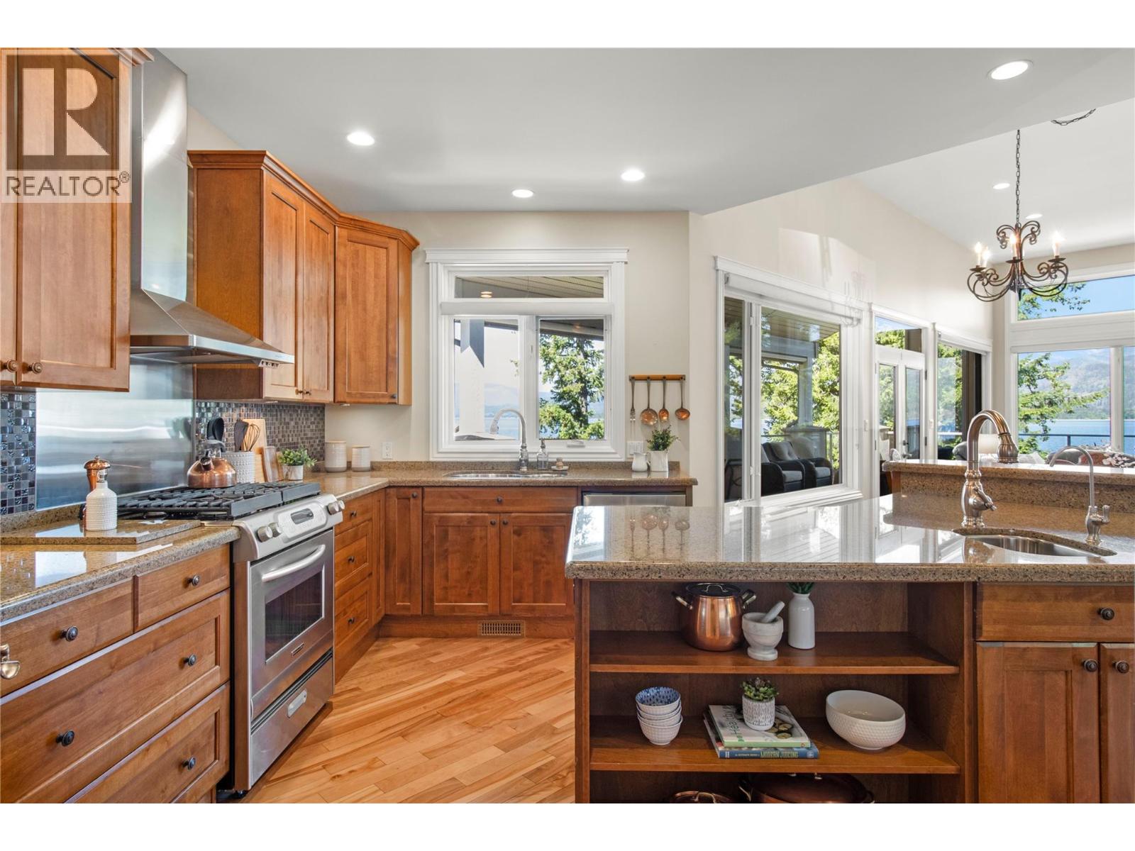 3011 Durham Road, Sorrento, British Columbia  V0E 2W2 - Photo 25 - 10373264