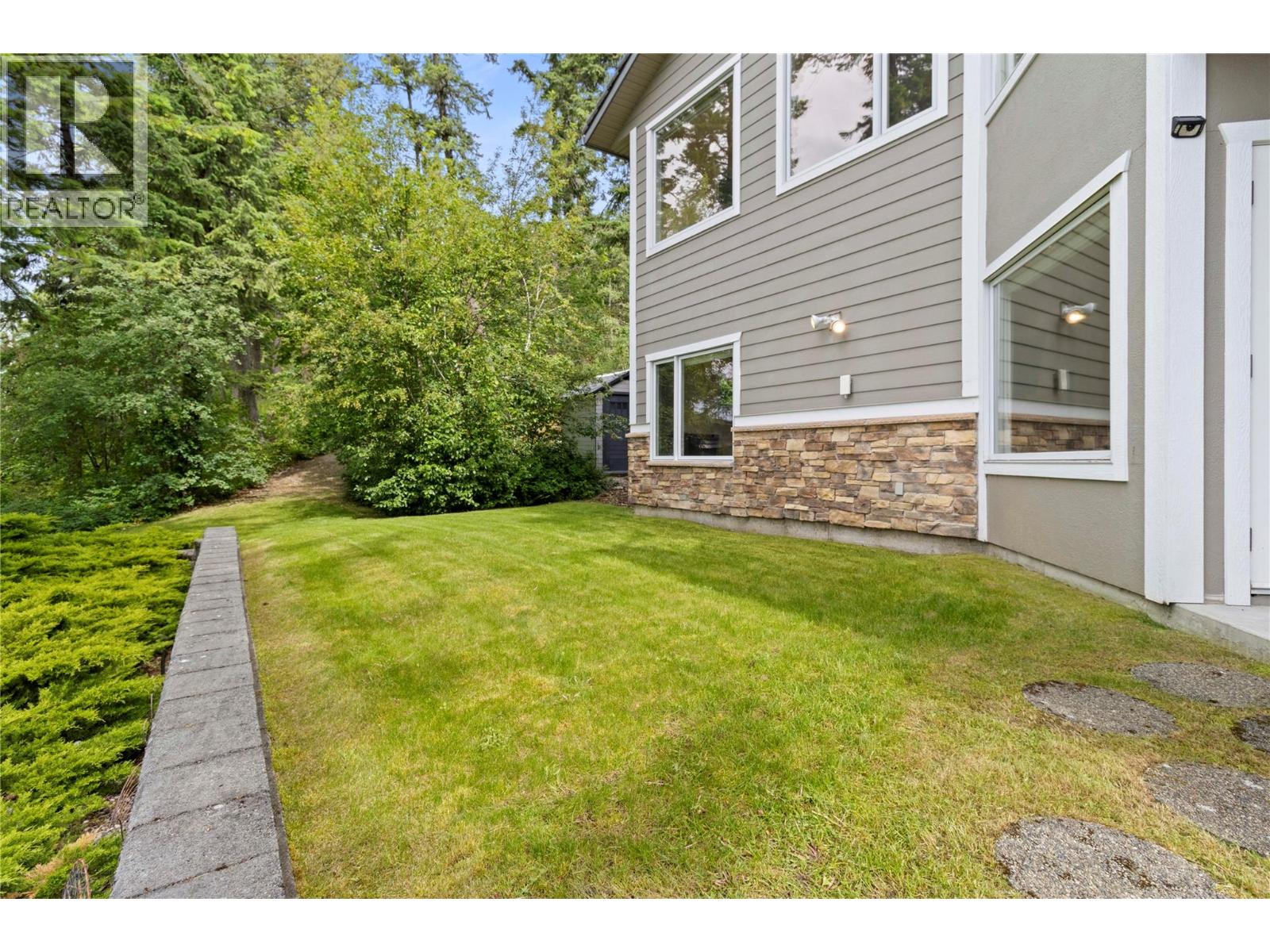 3011 Durham Road, Sorrento, British Columbia  V0E 2W2 - Photo 65 - 10373264