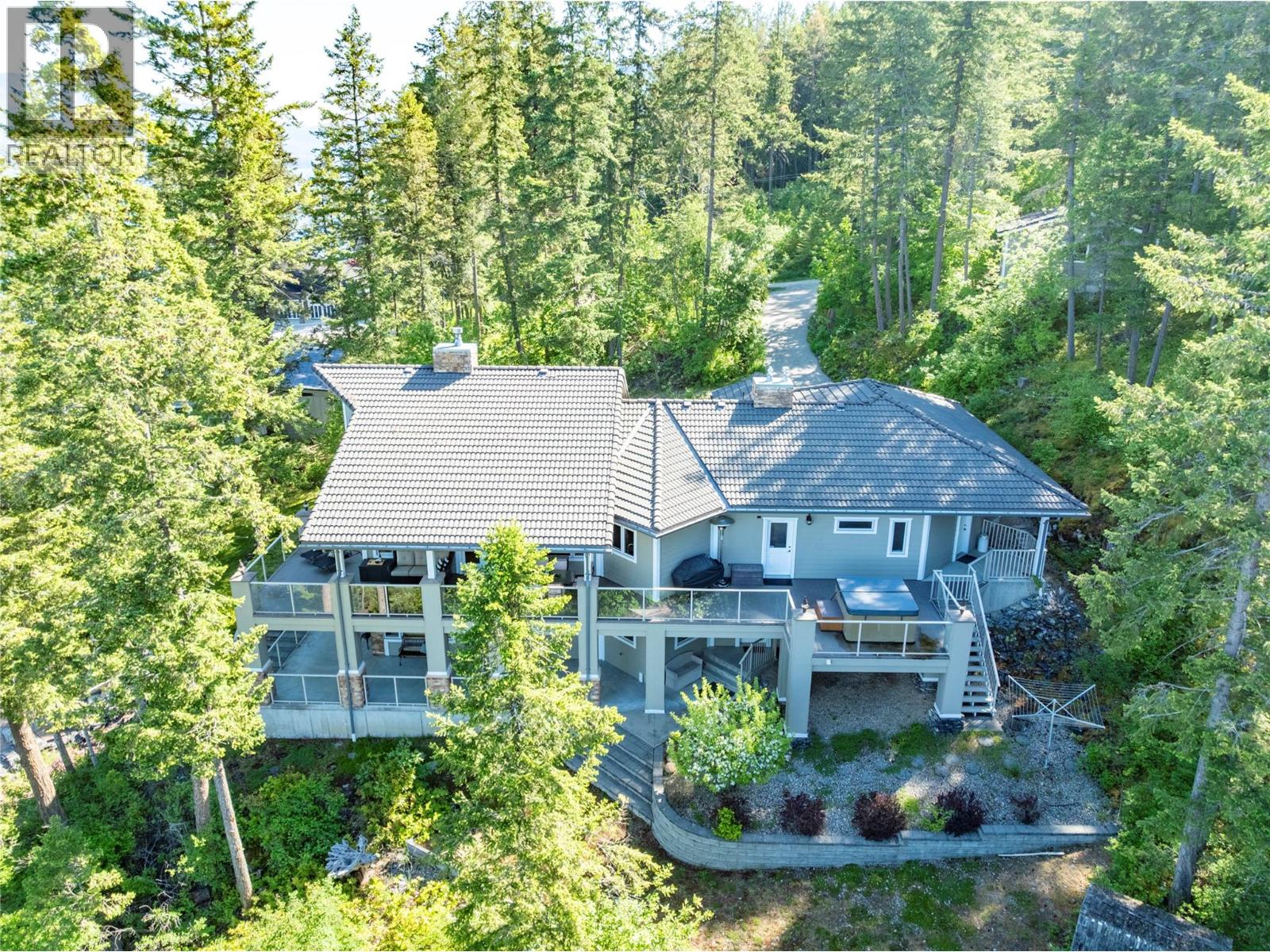3011 Durham Road, Sorrento, British Columbia  V0E 2W2 - Photo 7 - 10373264