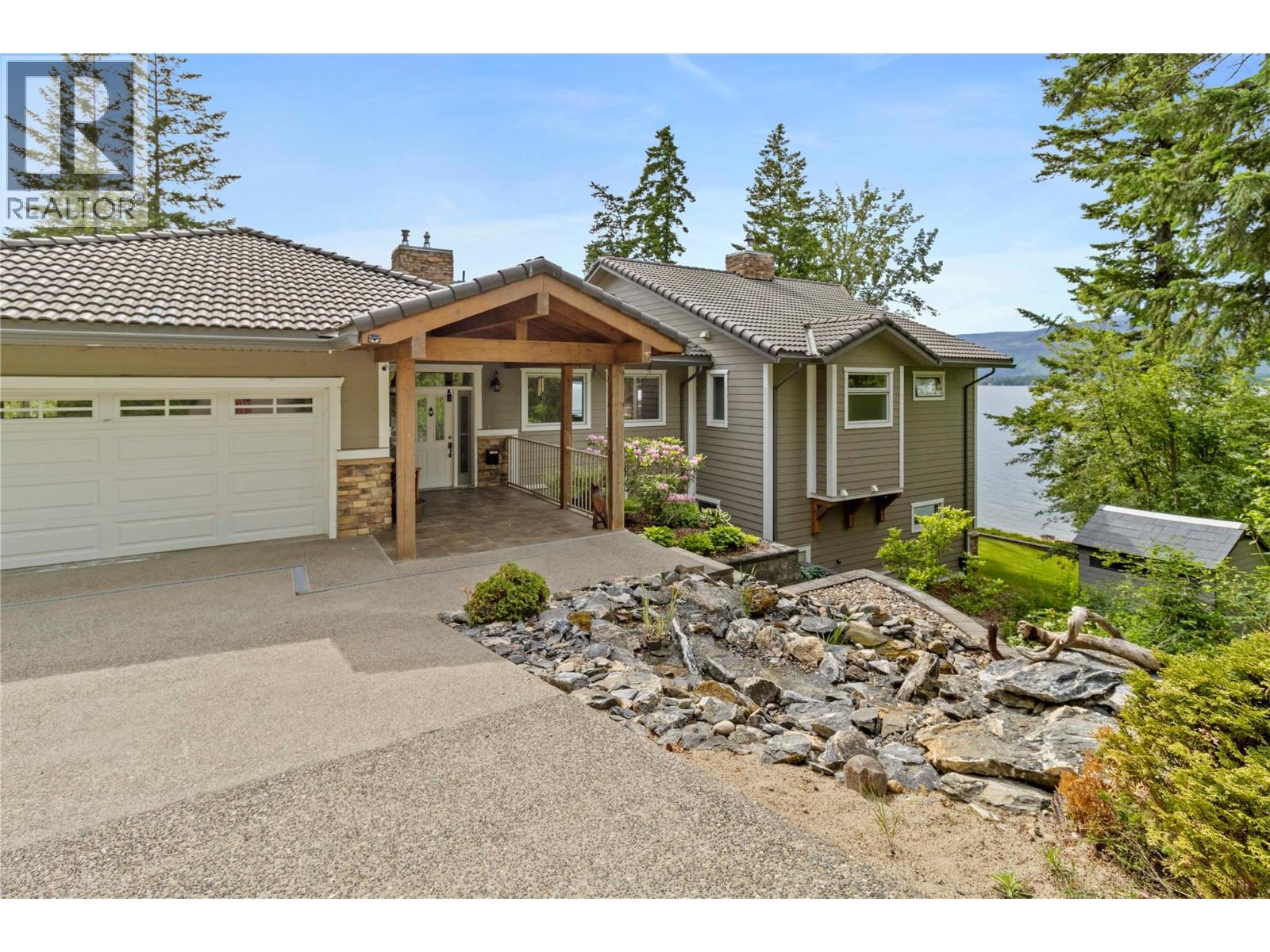 3011 Durham Road, Sorrento, British Columbia  V0E 2W2 - Photo 75 - 10373264