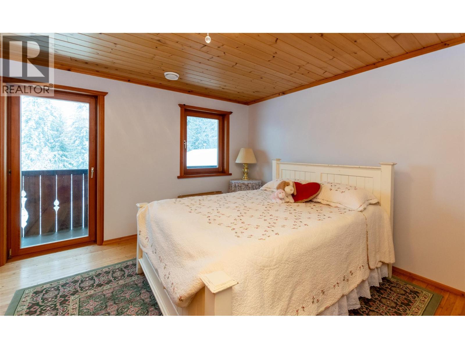 100 Lidstone Road, Salmon Arm, British Columbia  V1E 2Y1 - Photo 25 - 10373217