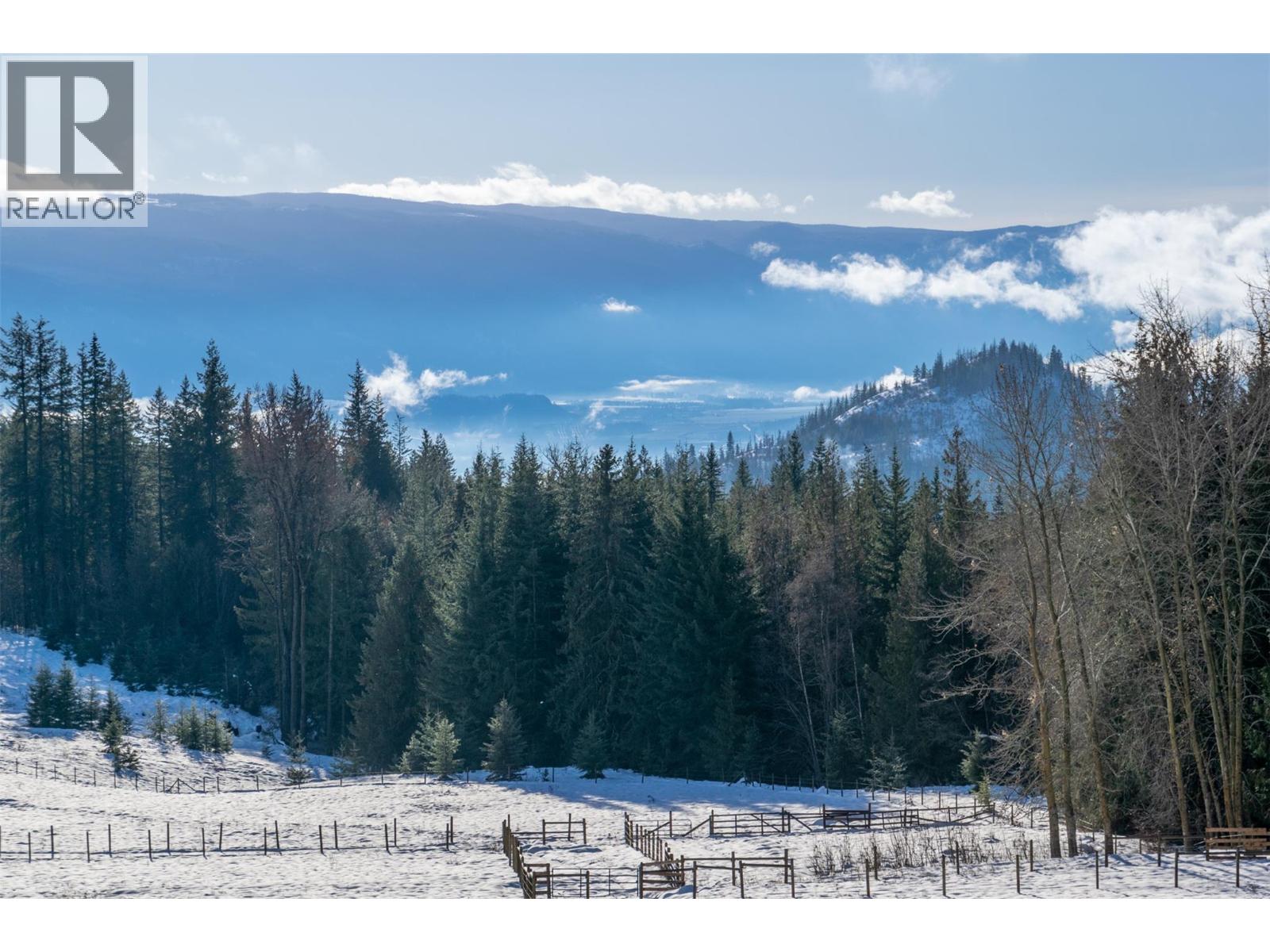 100 Lidstone Road, Salmon Arm, British Columbia  V1E 2Y1 - Photo 53 - 10373217