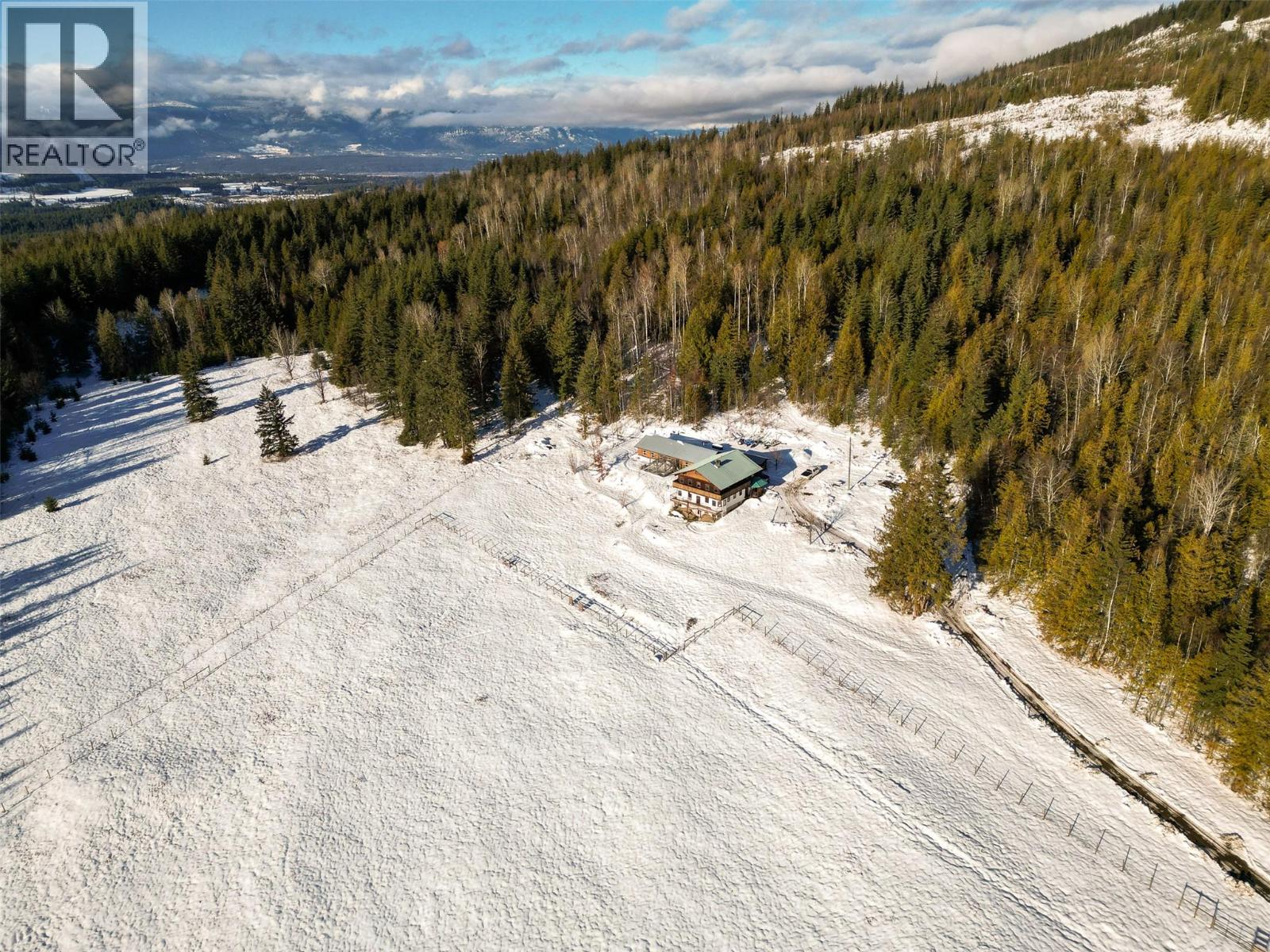 100 Lidstone Road, Salmon Arm, British Columbia  V1E 2Y1 - Photo 55 - 10373217