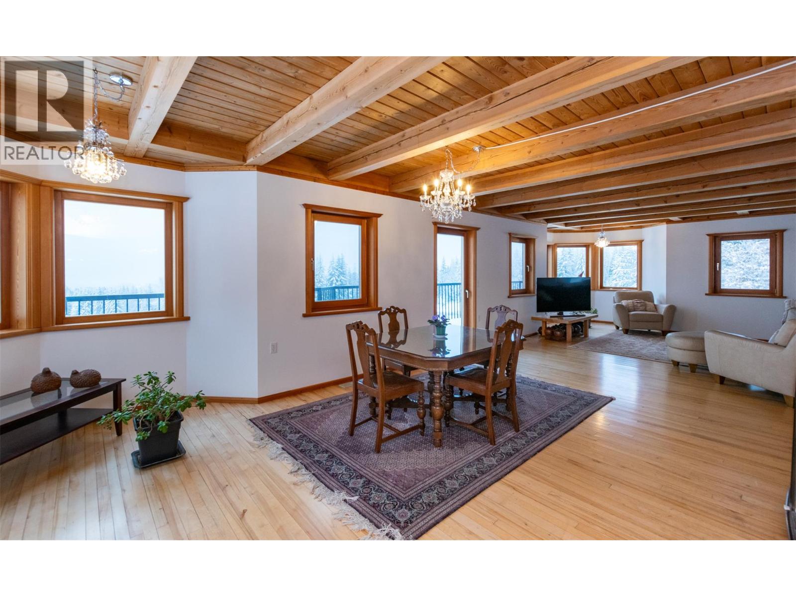 100 Lidstone Road, Salmon Arm, British Columbia  V1E 2Y1 - Photo 8 - 10373217
