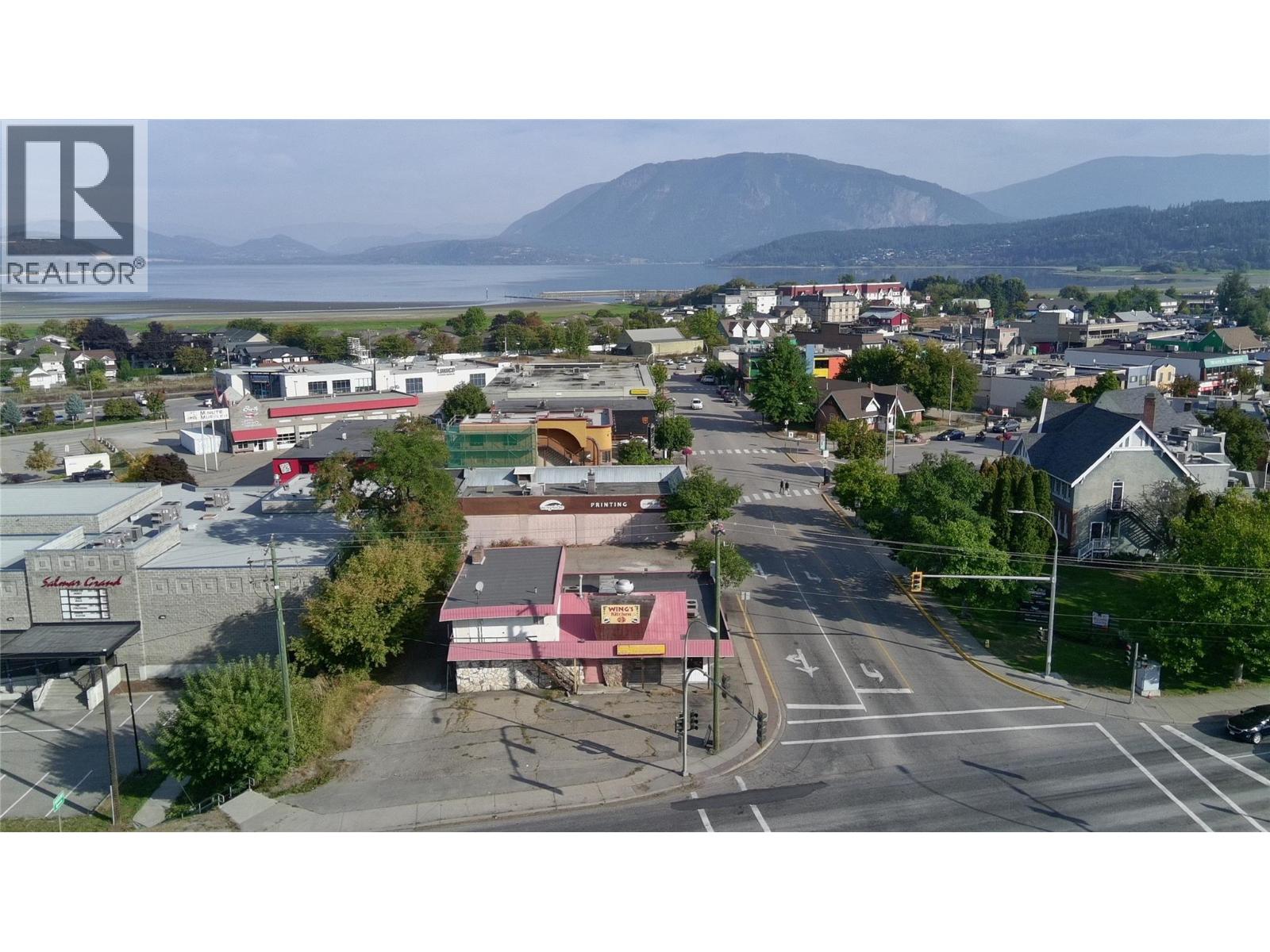 21 & 61 Shuswap Street Nw, Salmon Arm, British Columbia  V1E 4N7 - Photo 2 - 10373348