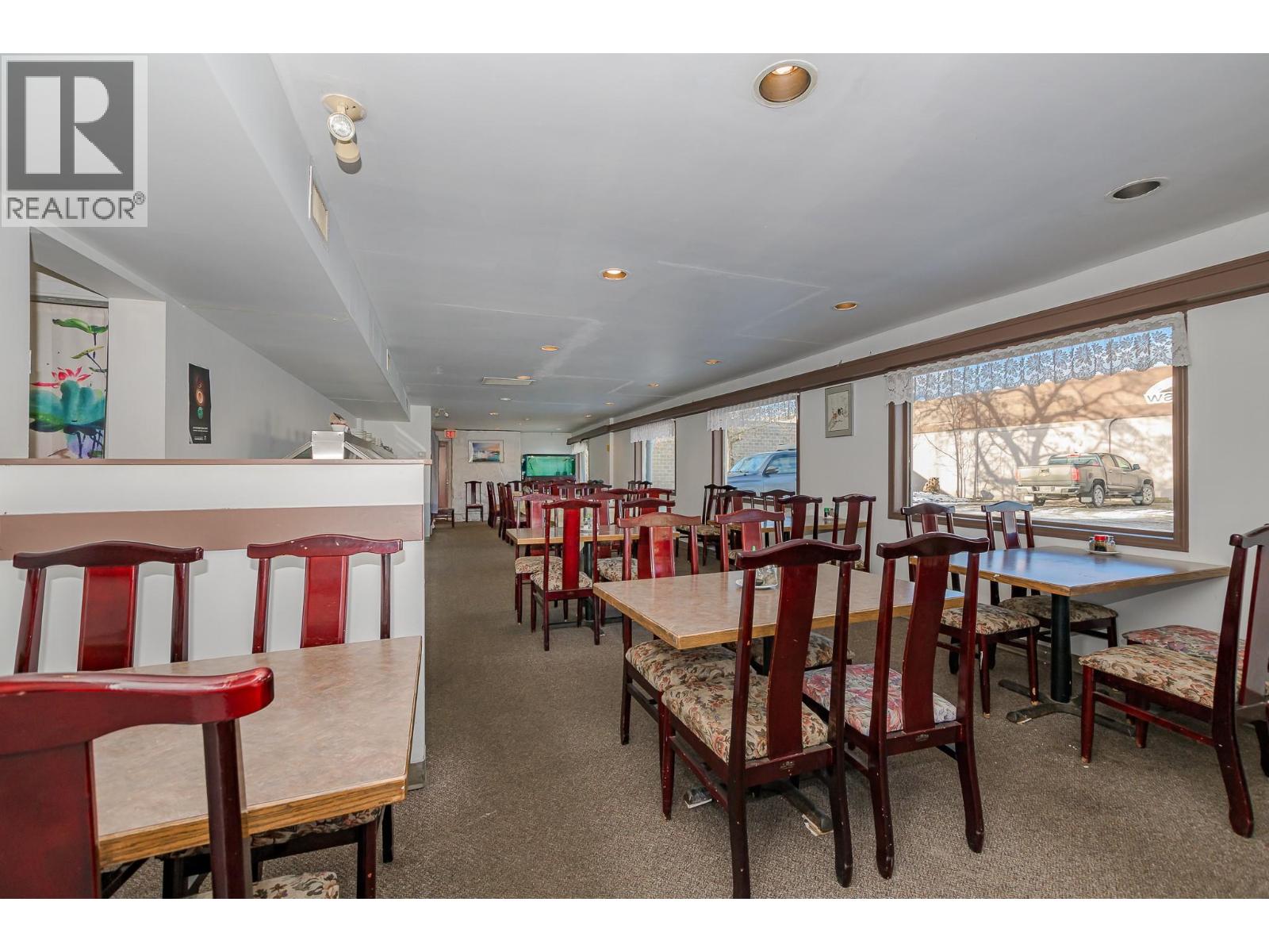21 & 61 Shuswap Street Nw, Salmon Arm, British Columbia  V1E 4N7 - Photo 6 - 10373348
