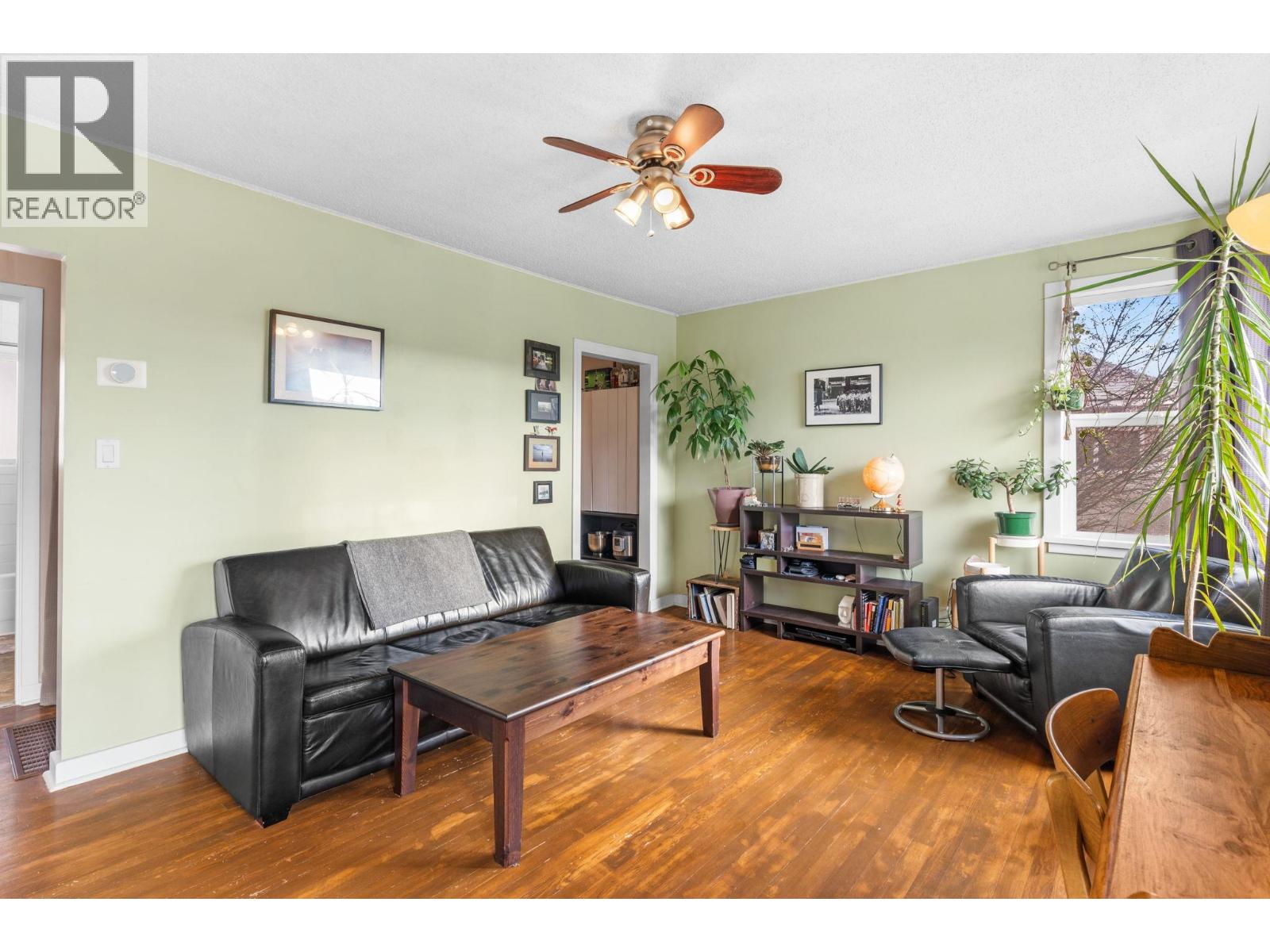 622 Bay Avenue, Kelowna, British Columbia  V1Y 7J9 - Photo 2 - 10373292