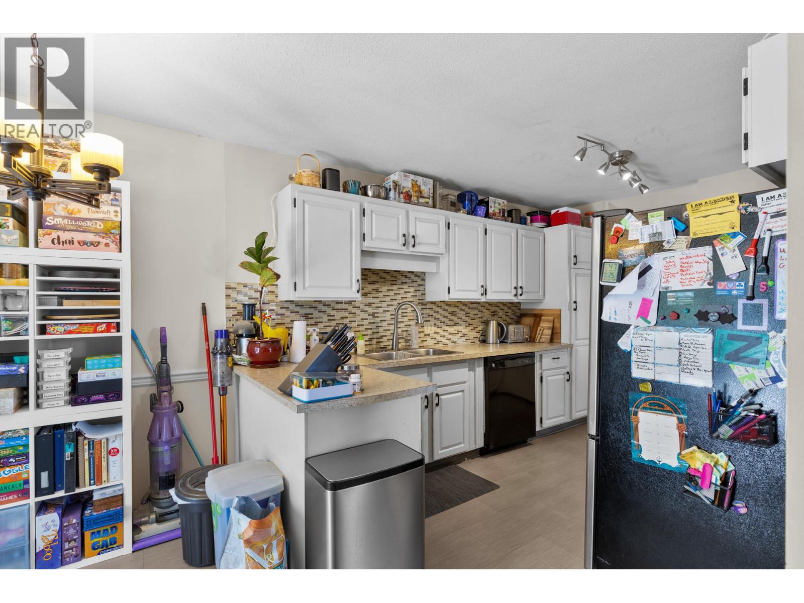 2024 Wilkinson Street, Kelowna, British Columbia  V1Y 3Z8 - Photo 28 - 10373329