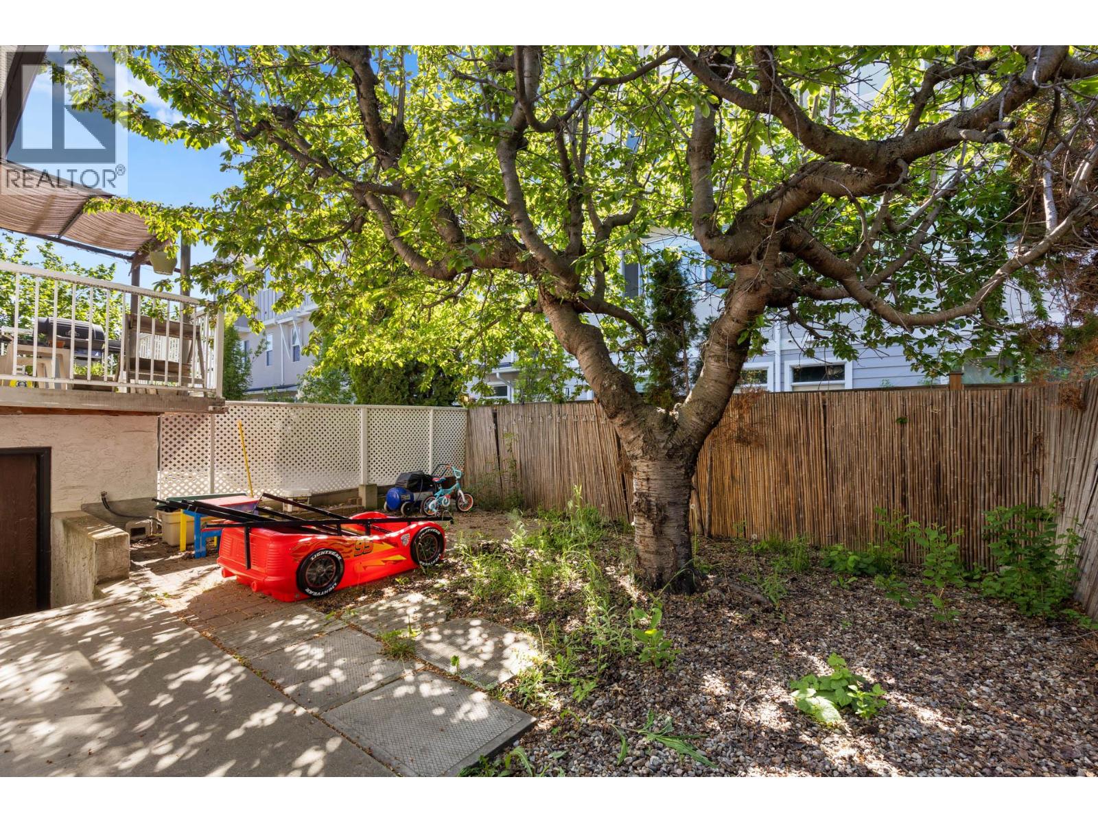 2024 Wilkinson Street, Kelowna, British Columbia  V1Y 3Z8 - Photo 34 - 10373329