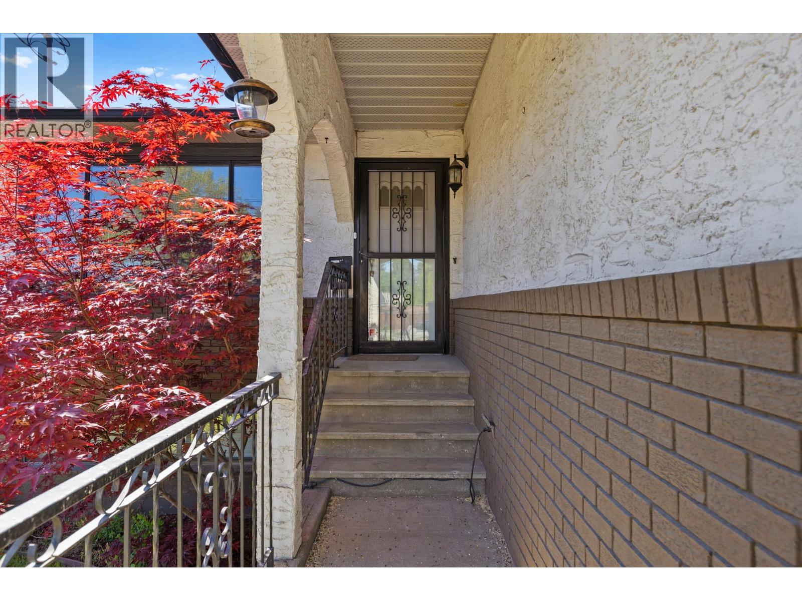 2024 Wilkinson Street, Kelowna, British Columbia  V1Y 3Z8 - Photo 37 - 10373329