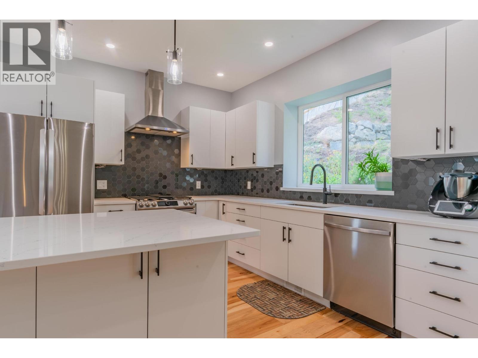 934 Redstone Drive, Rossland, British Columbia  V0G 1Y0 - Photo 11 - 10373382