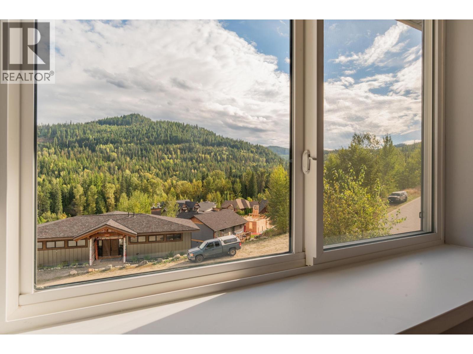 934 Redstone Drive, Rossland, British Columbia  V0G 1Y0 - Photo 28 - 10373382