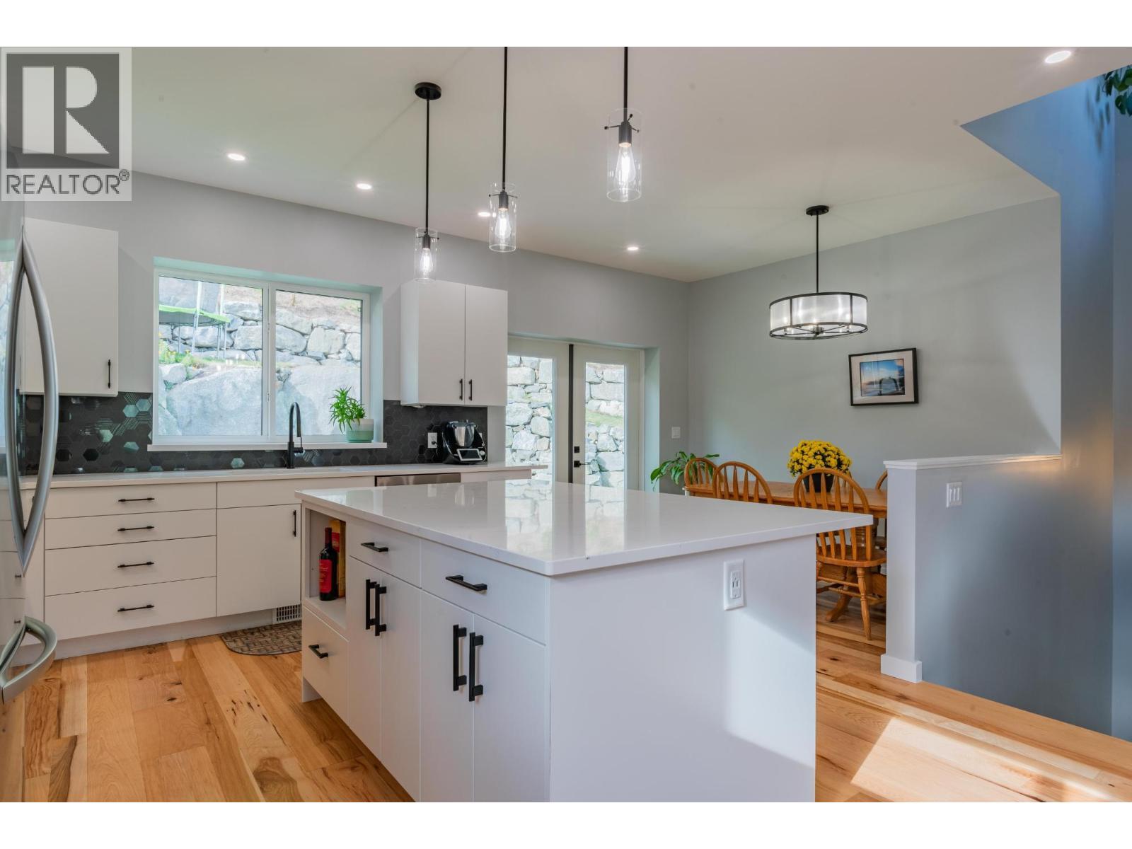 934 Redstone Drive, Rossland, British Columbia  V0G 1Y0 - Photo 6 - 10373382