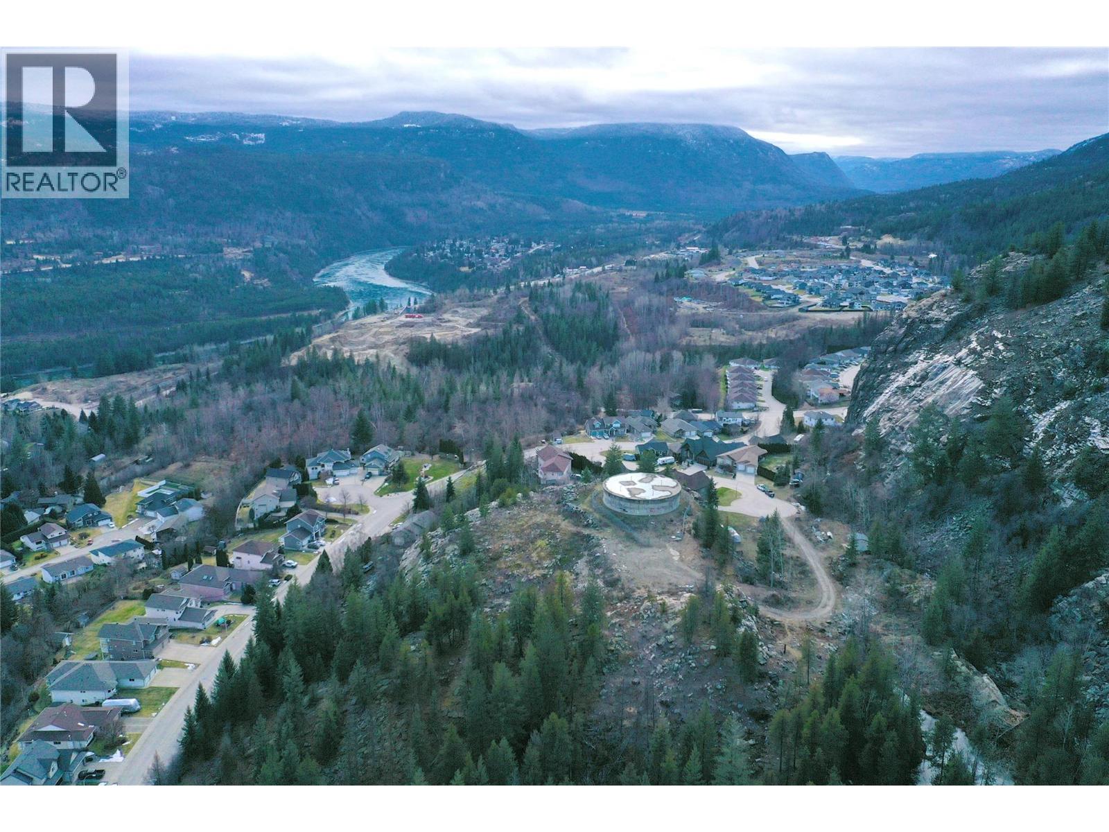 3500 14th Avenue, Castlegar, British Columbia  V1N 3X7 - Photo 10 - 10373331