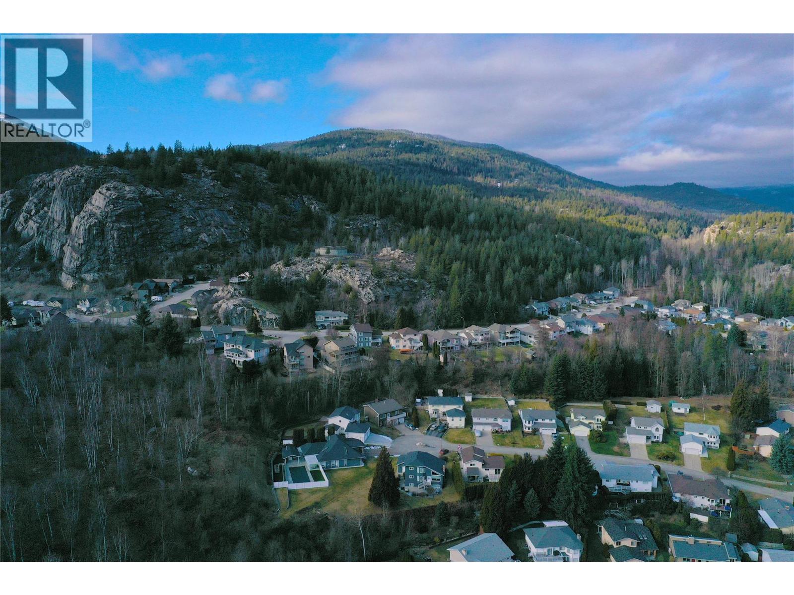 3500 14th Avenue, Castlegar, British Columbia  V1N 3X7 - Photo 25 - 10373331