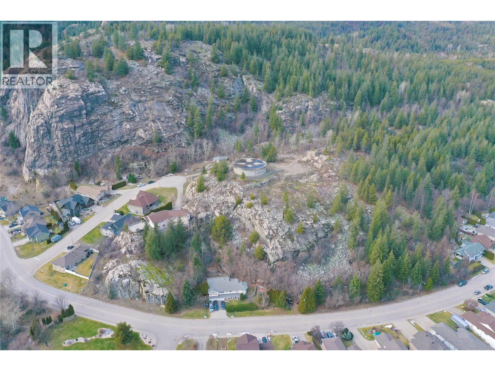 3500 14th Avenue, Castlegar, British Columbia  V1N 3X7 - Photo 6 - 10373331