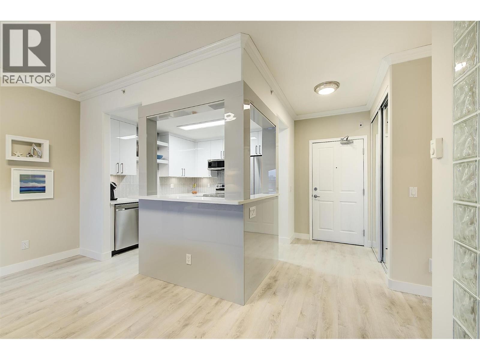 1960 Enterprise Way Unit# 412, Kelowna, British Columbia  V1Y 9S5 - Photo 6 - 10373295