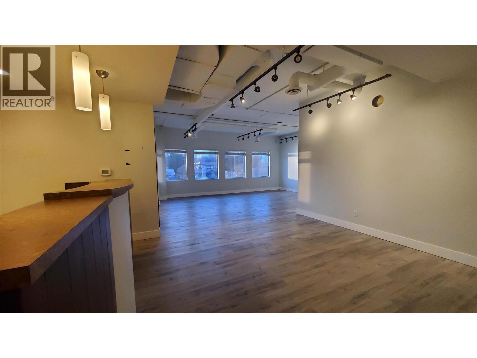 1740 Gordon Drive Unit# 204, kelowna, British Columbia