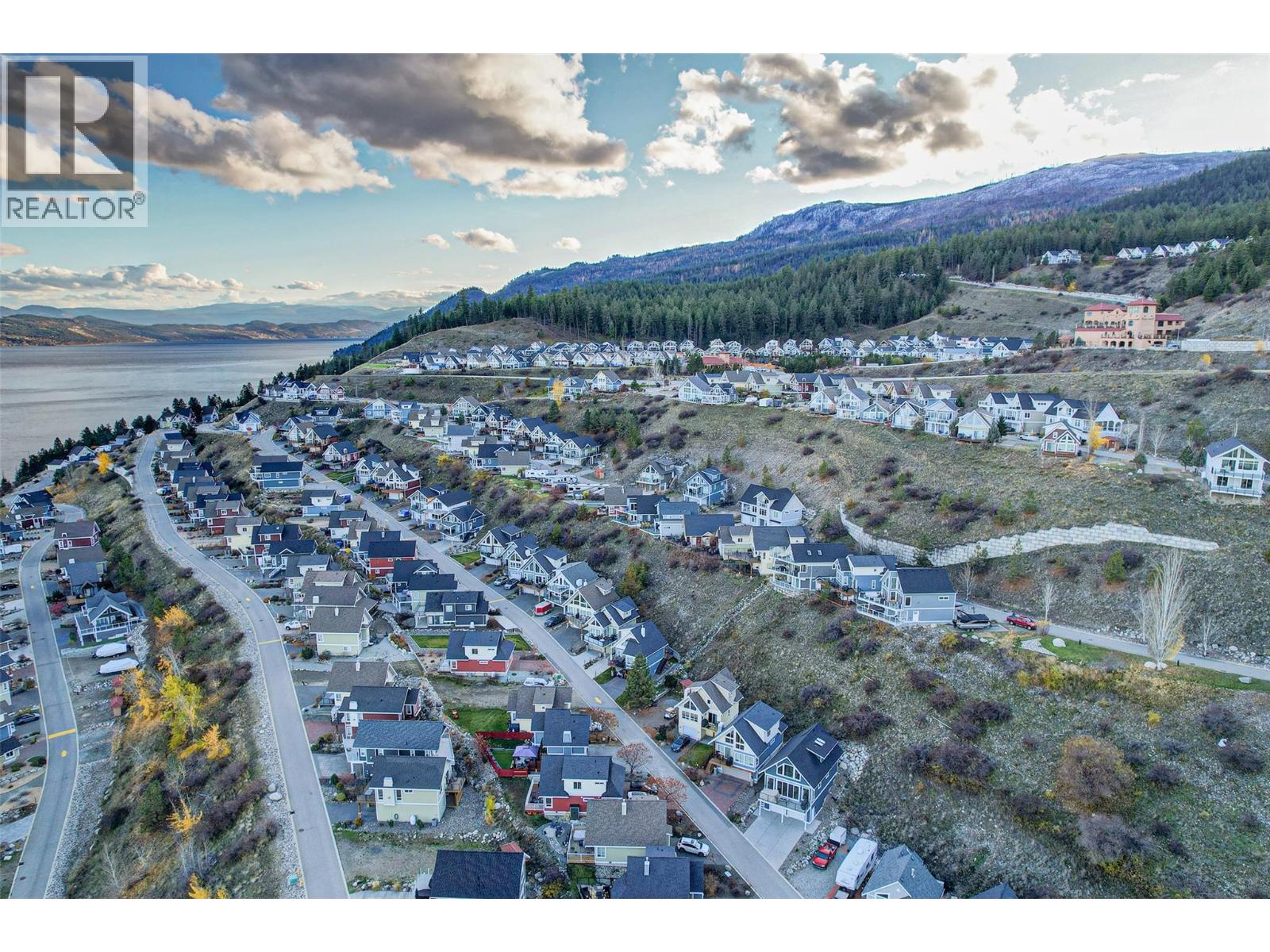 6840 Santiago Loop, Kelowna, British Columbia  V1Z 3R8 - Photo 6 - 10360335