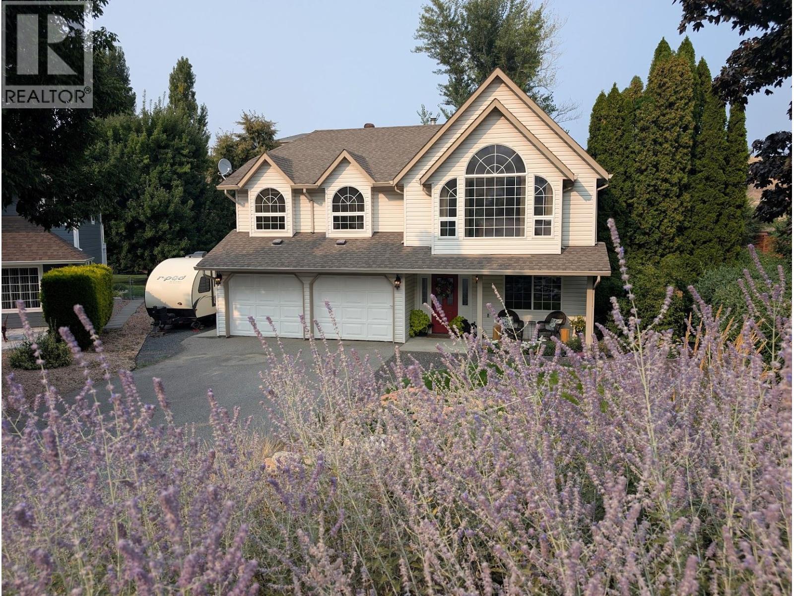 6107 Tavender Court, Summerland, British Columbia  V0H 1Z7 - Photo 1 - 10373390