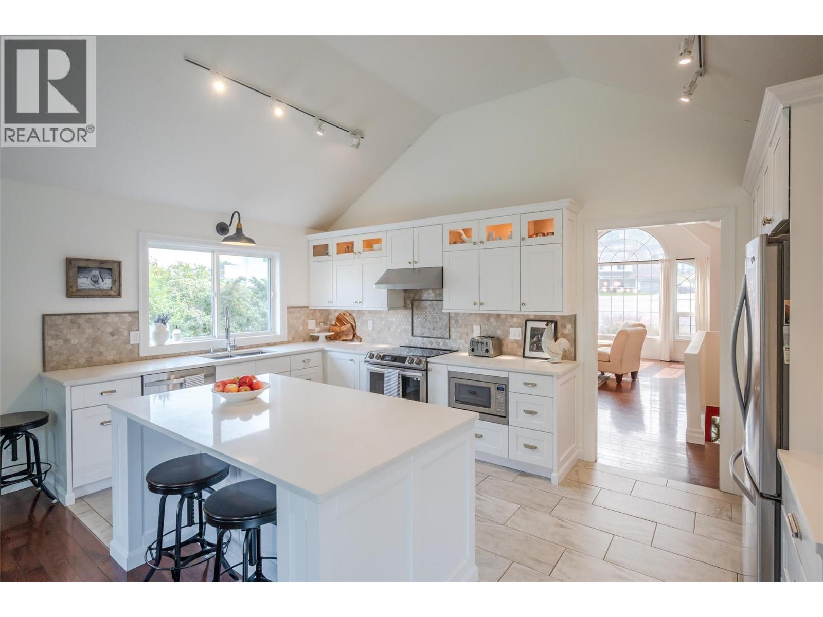 6107 Tavender Court, Summerland, British Columbia  V0H 1Z7 - Photo 19 - 10373390