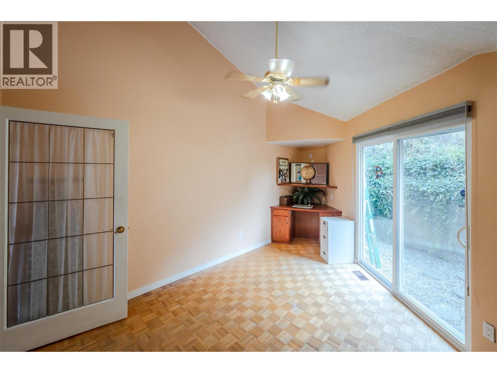 4744 Lakeside Road, Penticton, British Columbia  V2A 8W6 - Photo 31 - 10373263