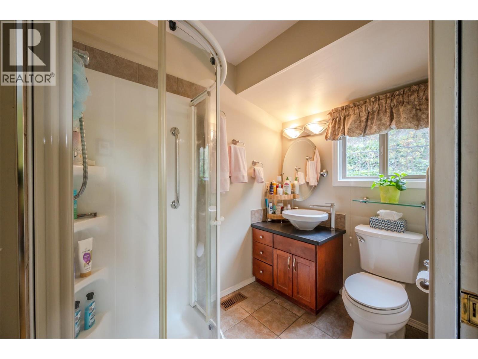 4744 Lakeside Road, Penticton, British Columbia  V2A 8W6 - Photo 40 - 10373263