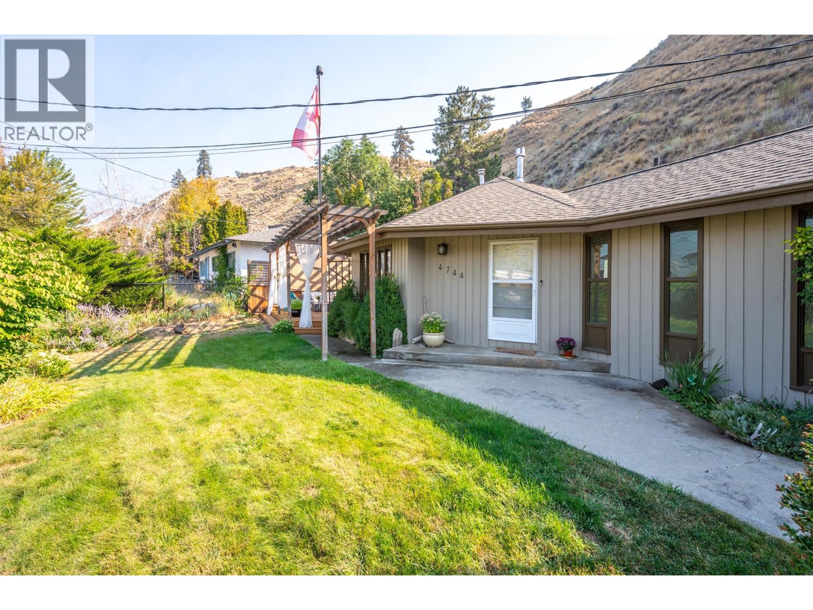 4744 Lakeside Road, Penticton, British Columbia  V2A 8W6 - Photo 44 - 10373263