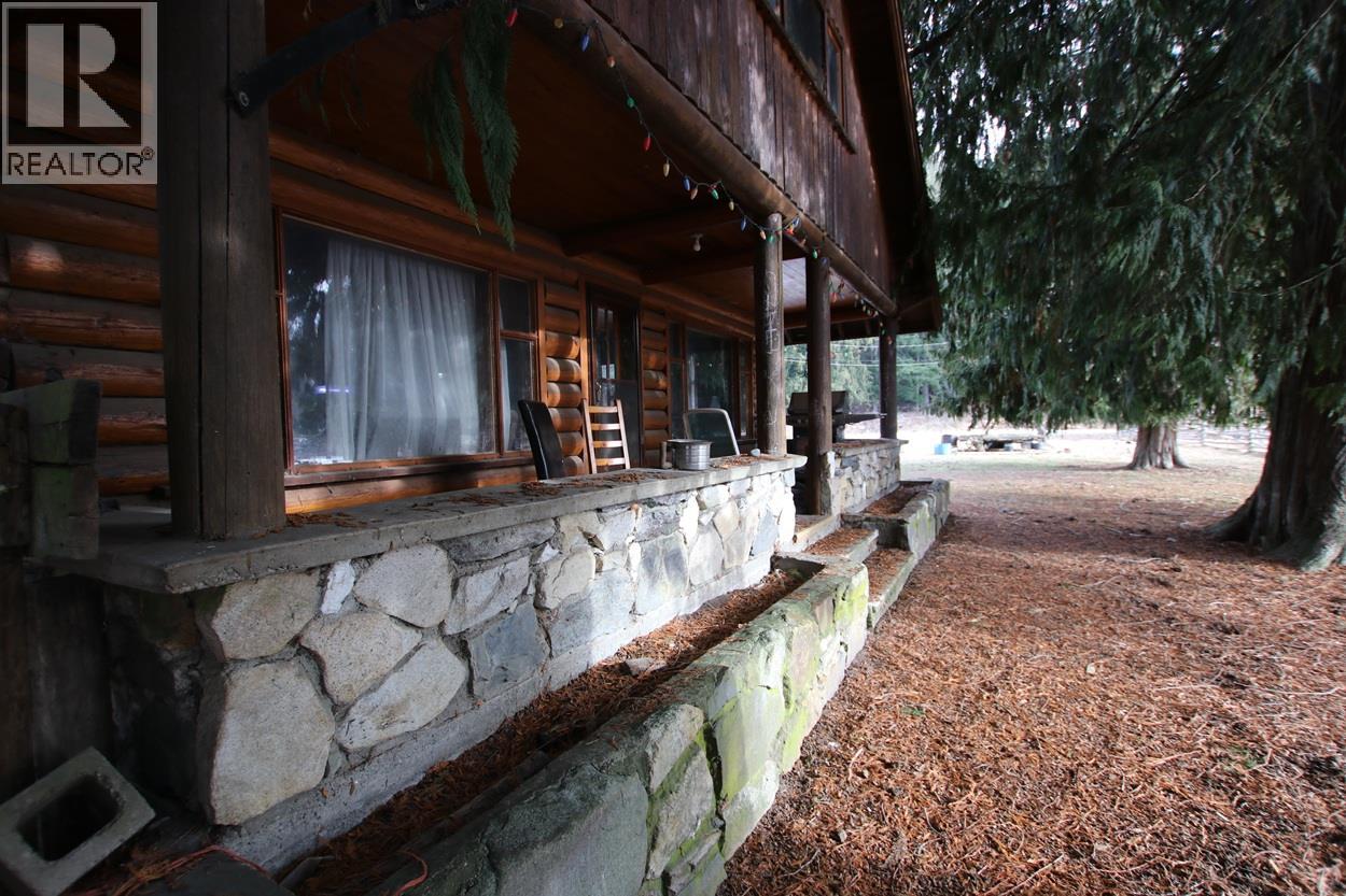252 Church Hill Road, Nakusp, British Columbia  V0G 1R1 - Photo 13 - 10373156