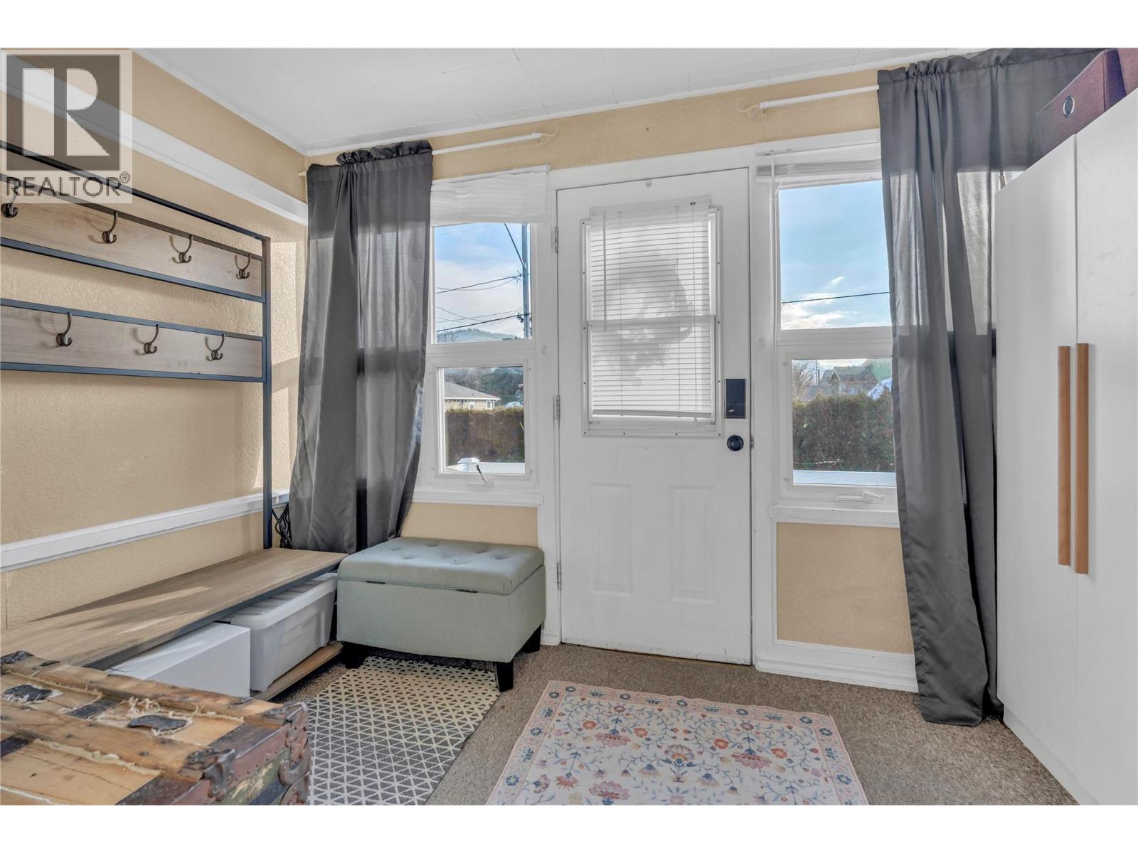 10120 Julia Street, Summerland, British Columbia  V0H 1Z5 - Photo 17 - 10373111