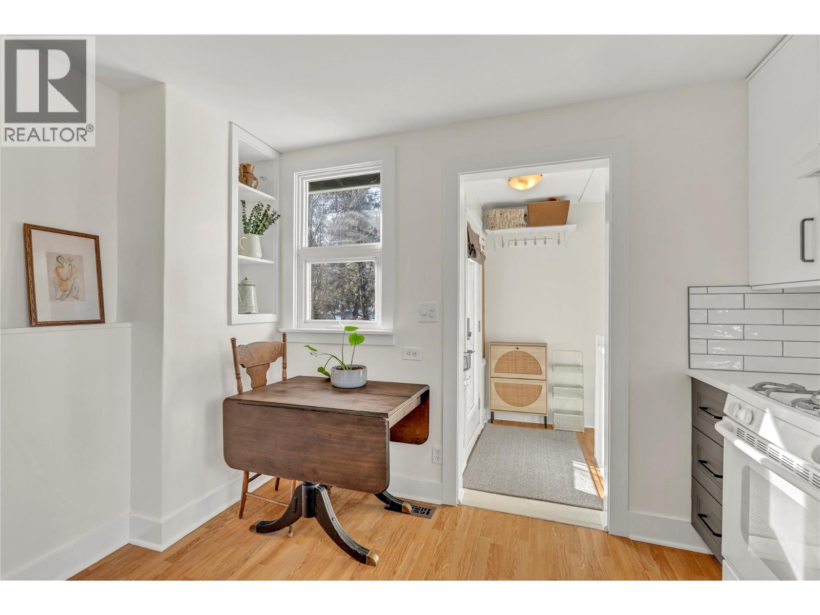 10120 Julia Street, Summerland, British Columbia  V0H 1Z5 - Photo 6 - 10373111