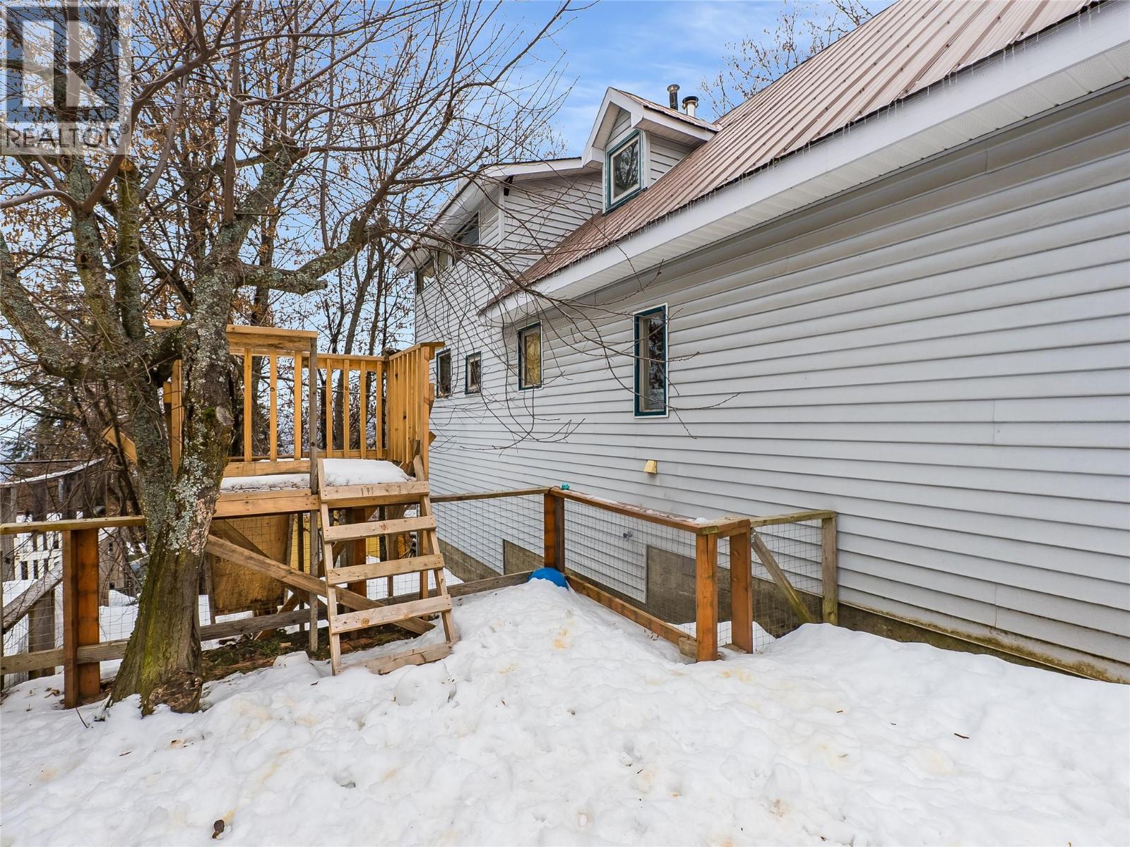 2050 Georgia Street, Rossland, British Columbia  V0G 1Y0 - Photo 38 - 10373283