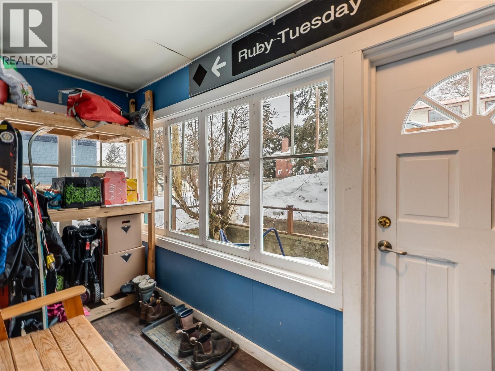 2050 Georgia Street, Rossland, British Columbia  V0G 1Y0 - Photo 4 - 10373283