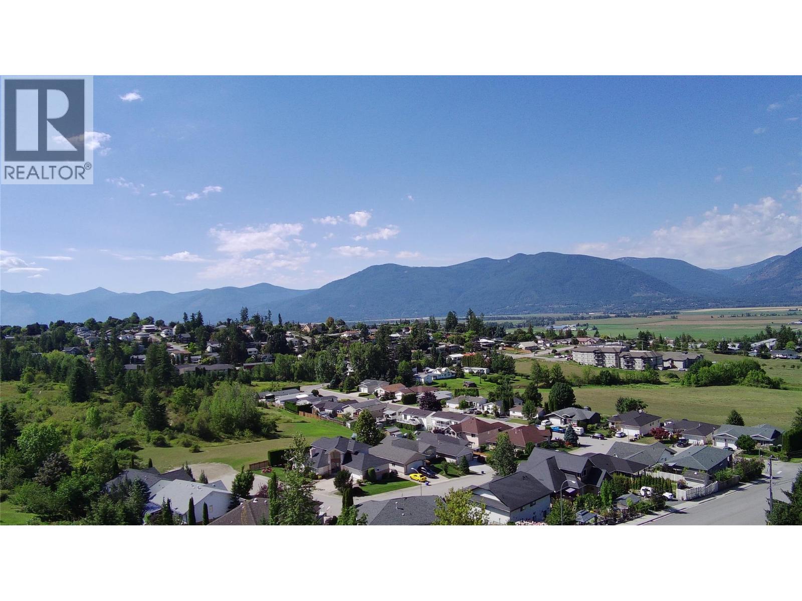 1108 12th Avenue N, creston, British Columbia