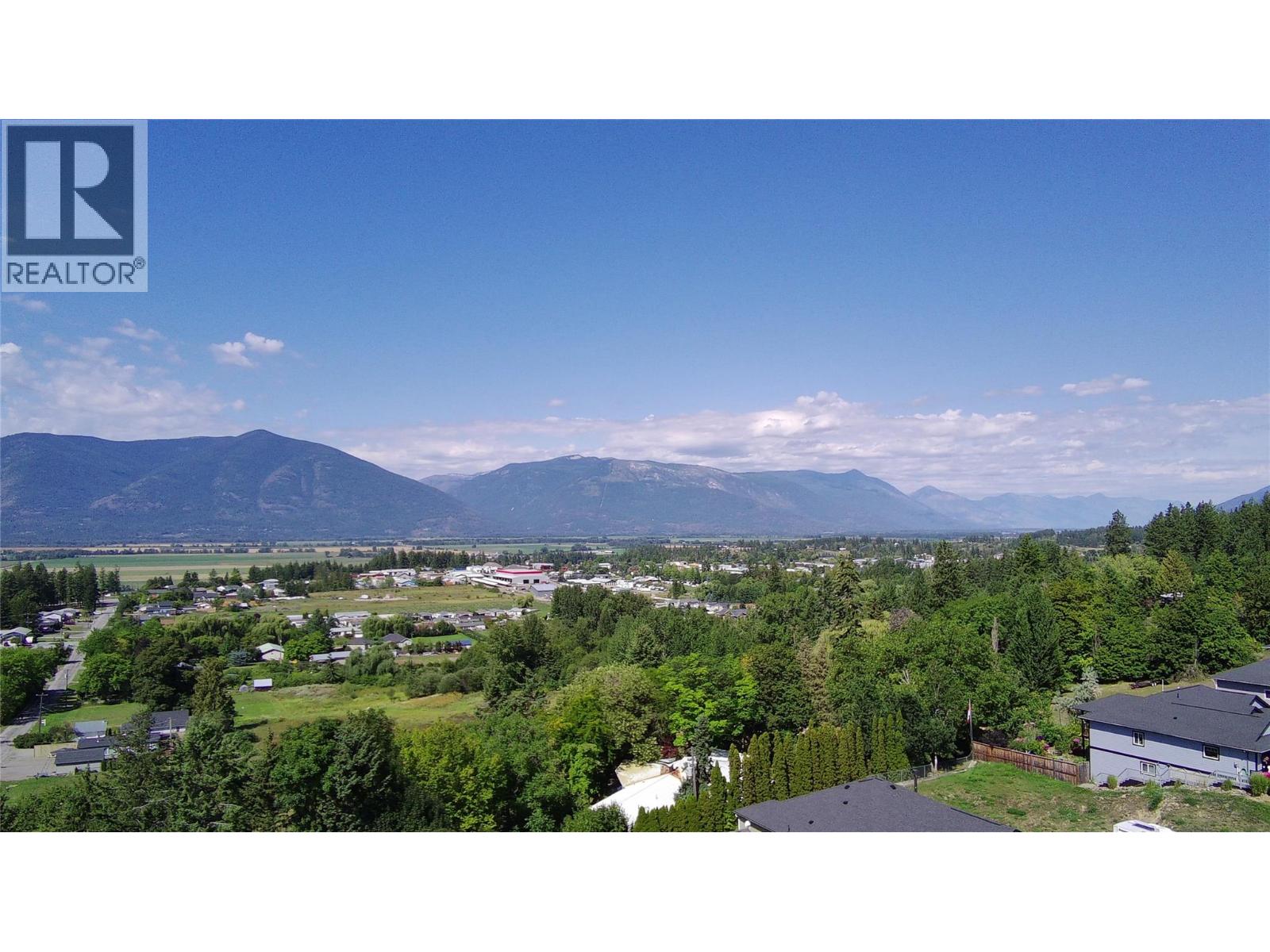 1108 12th Avenue N, Creston, British Columbia  V0B 1G6 - Photo 6 - 10372512