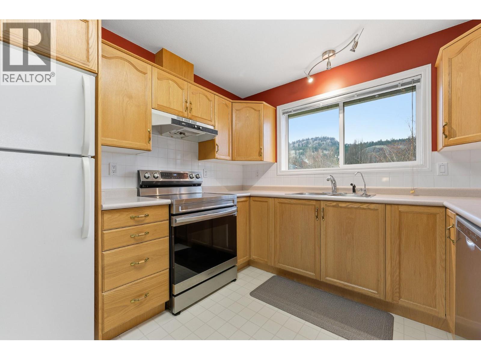 315 Whitman Road Unit# 201, Kelowna, British Columbia  V1V 2J4 - Photo 4 - 10373056