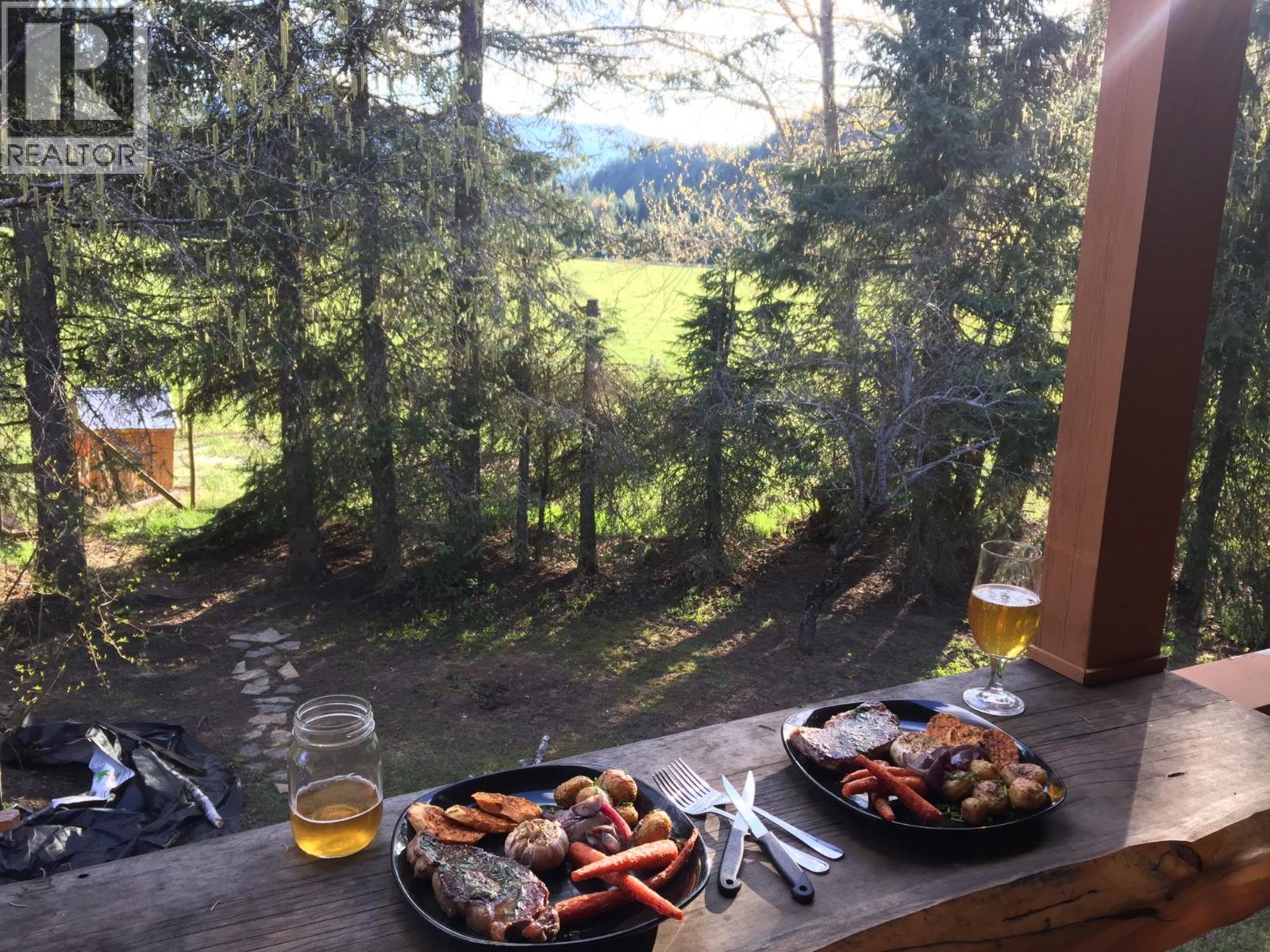 9841 Talbot Road, Nelway, British Columbia  V0G 1Z0 - Photo 17 - 10372904
