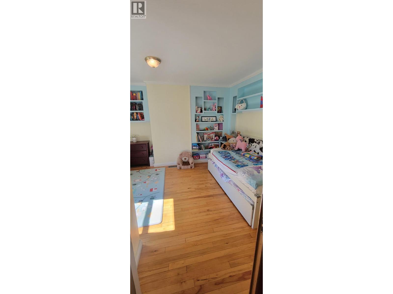 9841 Talbot Road, Nelway, British Columbia  V0G 1Z0 - Photo 19 - 10372904
