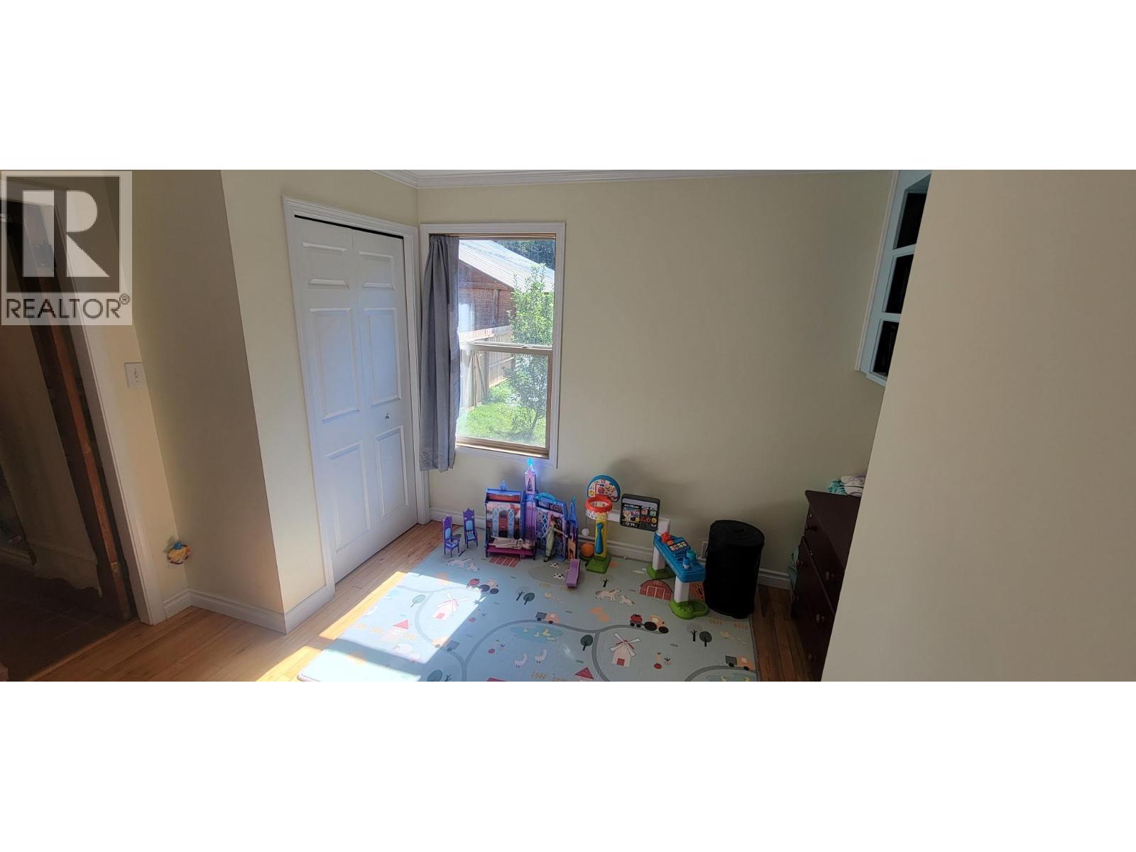9841 Talbot Road, Nelway, British Columbia  V0G 1Z0 - Photo 28 - 10372904