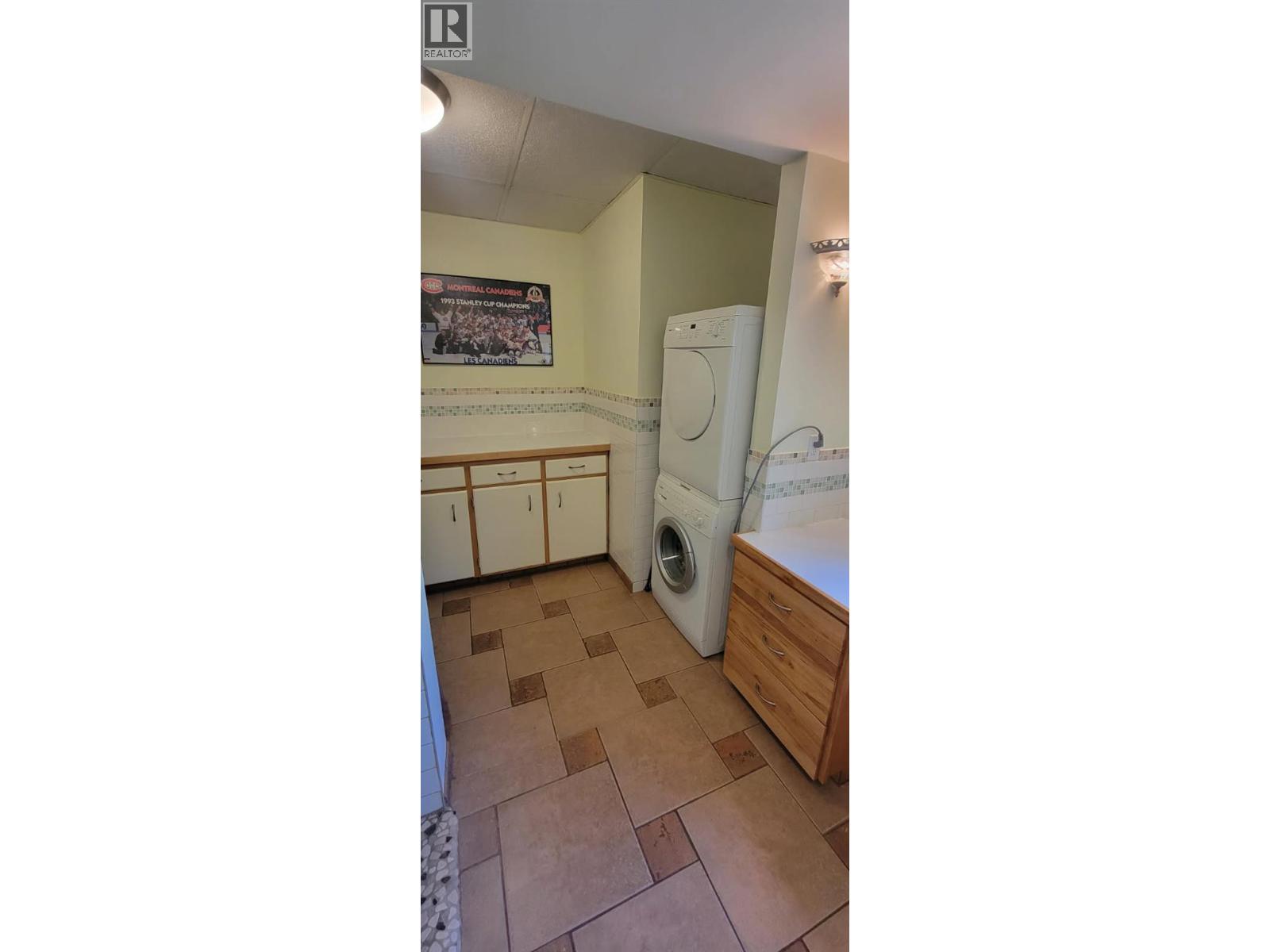 9841 Talbot Road, Nelway, British Columbia  V0G 1Z0 - Photo 32 - 10372904