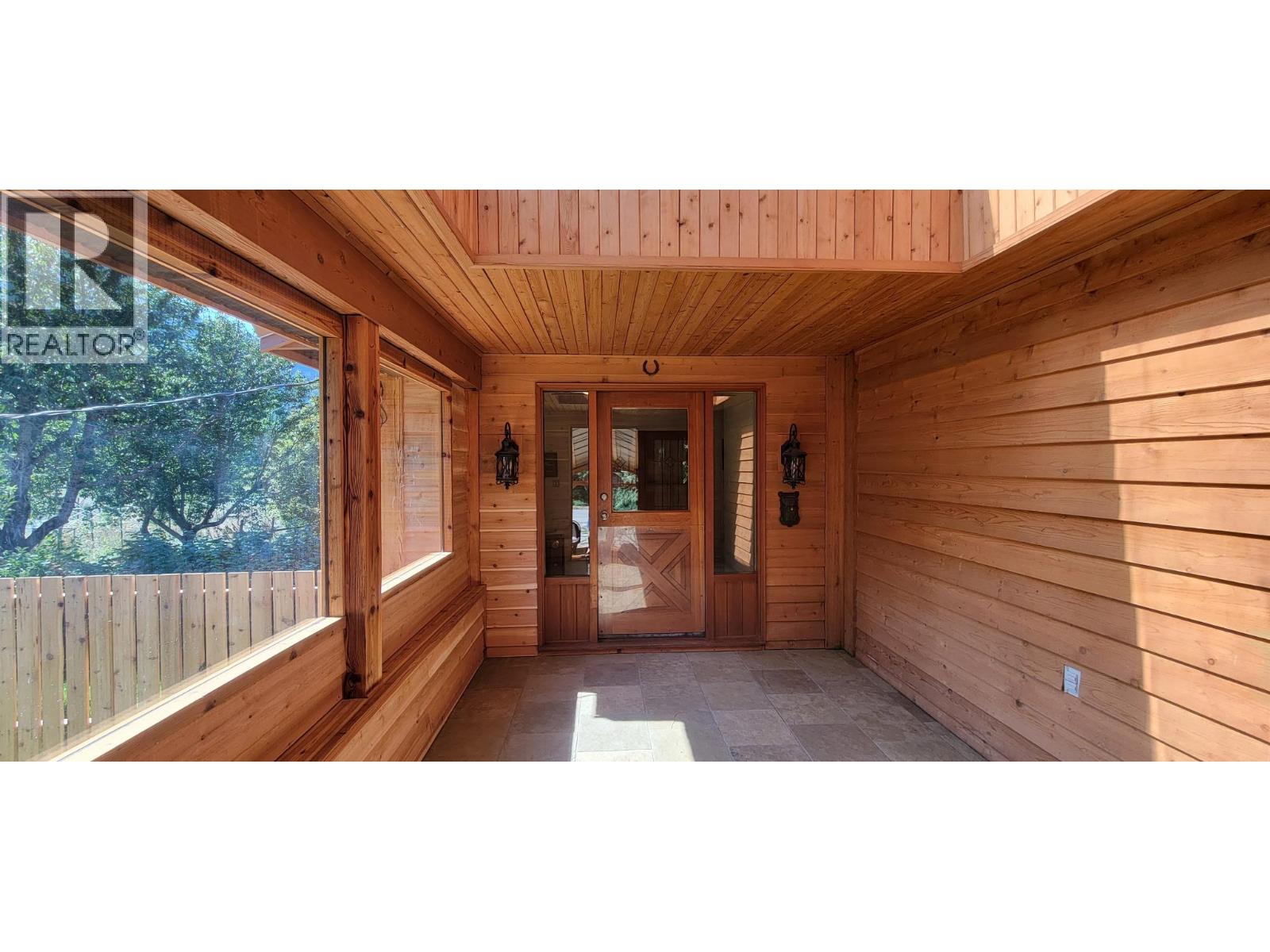 9841 Talbot Road, Nelway, British Columbia  V0G 1Z0 - Photo 43 - 10372904