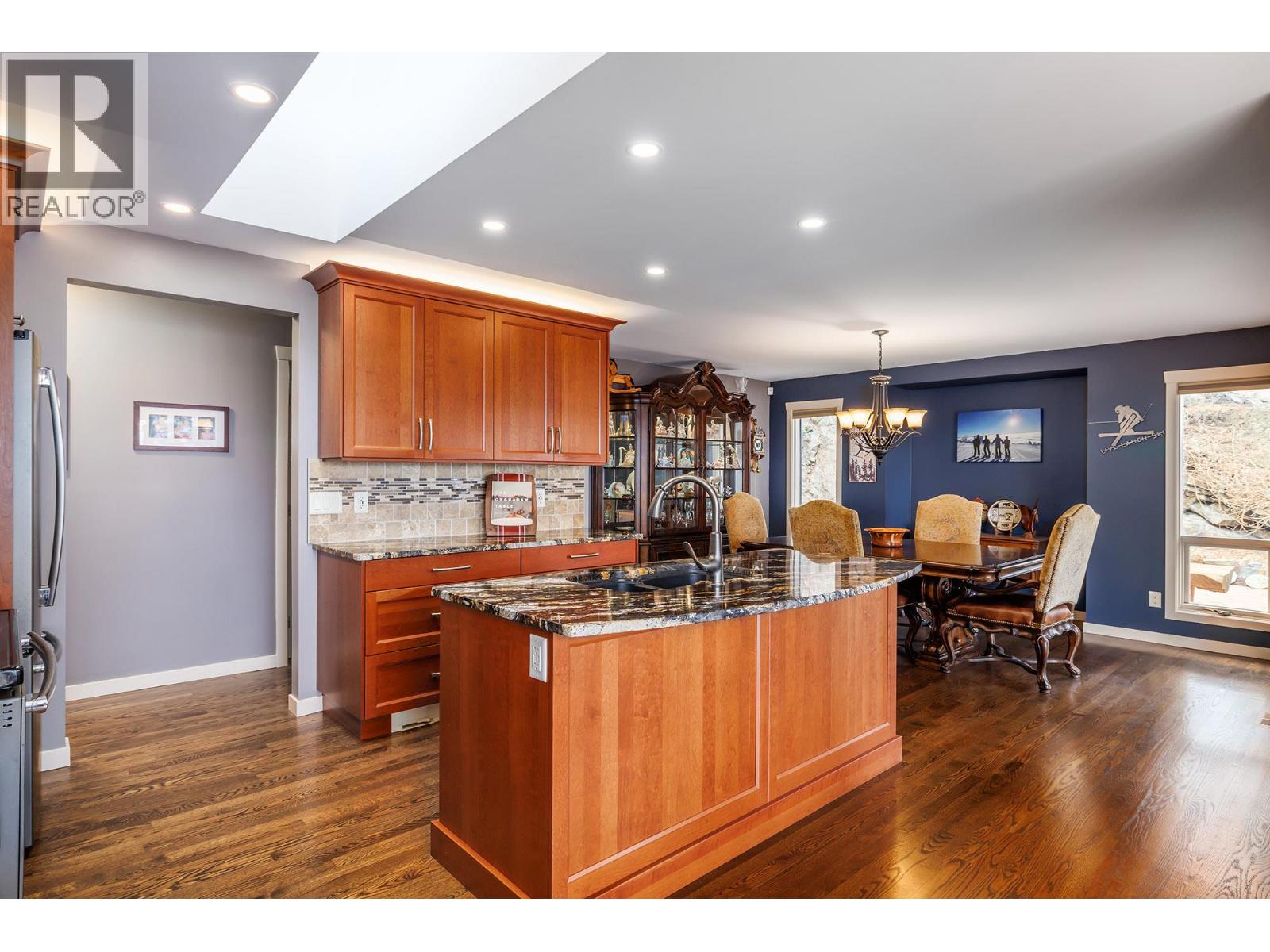 5715 Lakeshore Road, Kelowna, British Columbia  V1W 4J5 - Photo 10 - 10373169