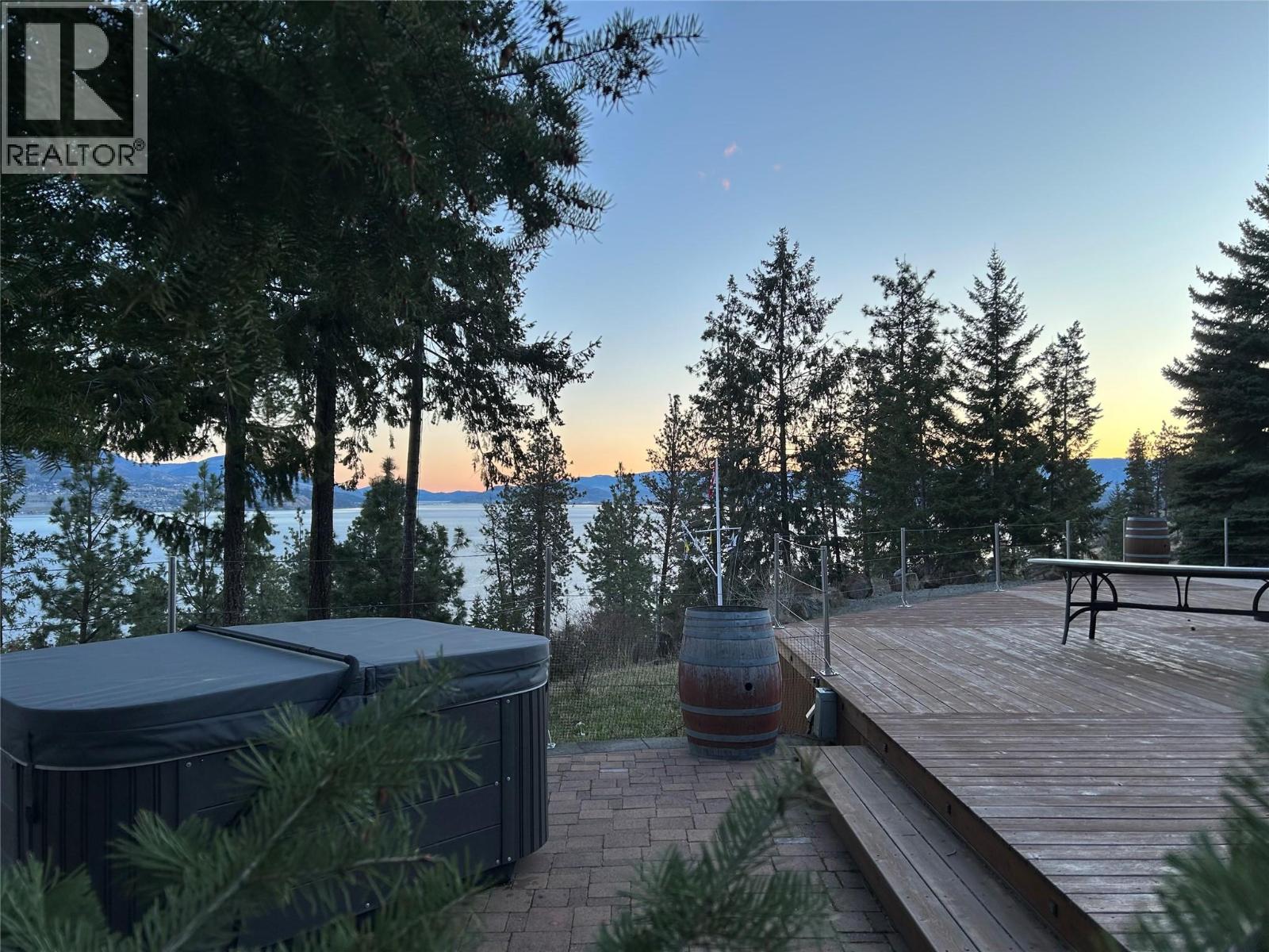 5715 Lakeshore Road, Kelowna, British Columbia  V1W 4J5 - Photo 53 - 10373169