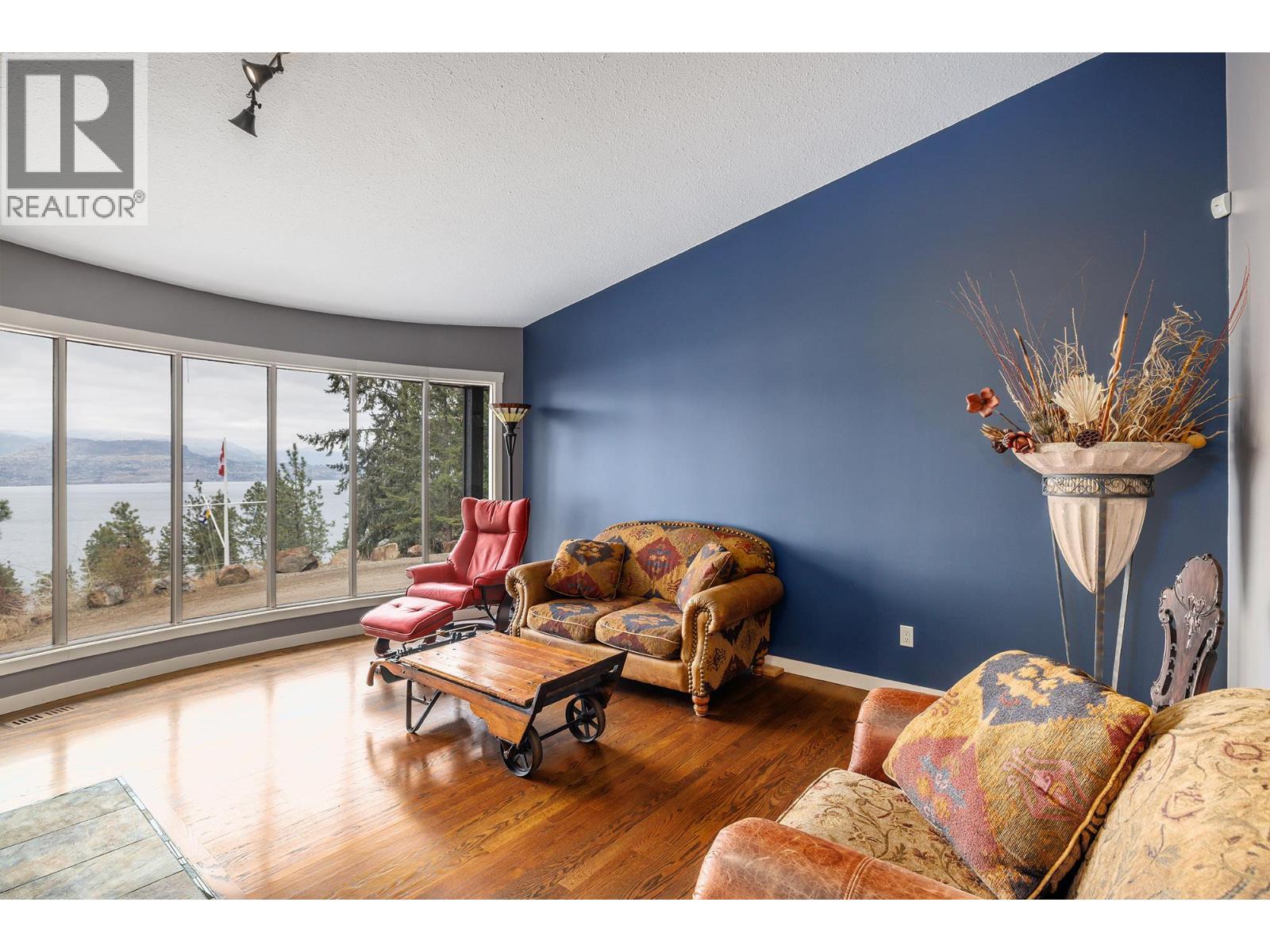 5715 Lakeshore Road, Kelowna, British Columbia  V1W 4J5 - Photo 6 - 10373169