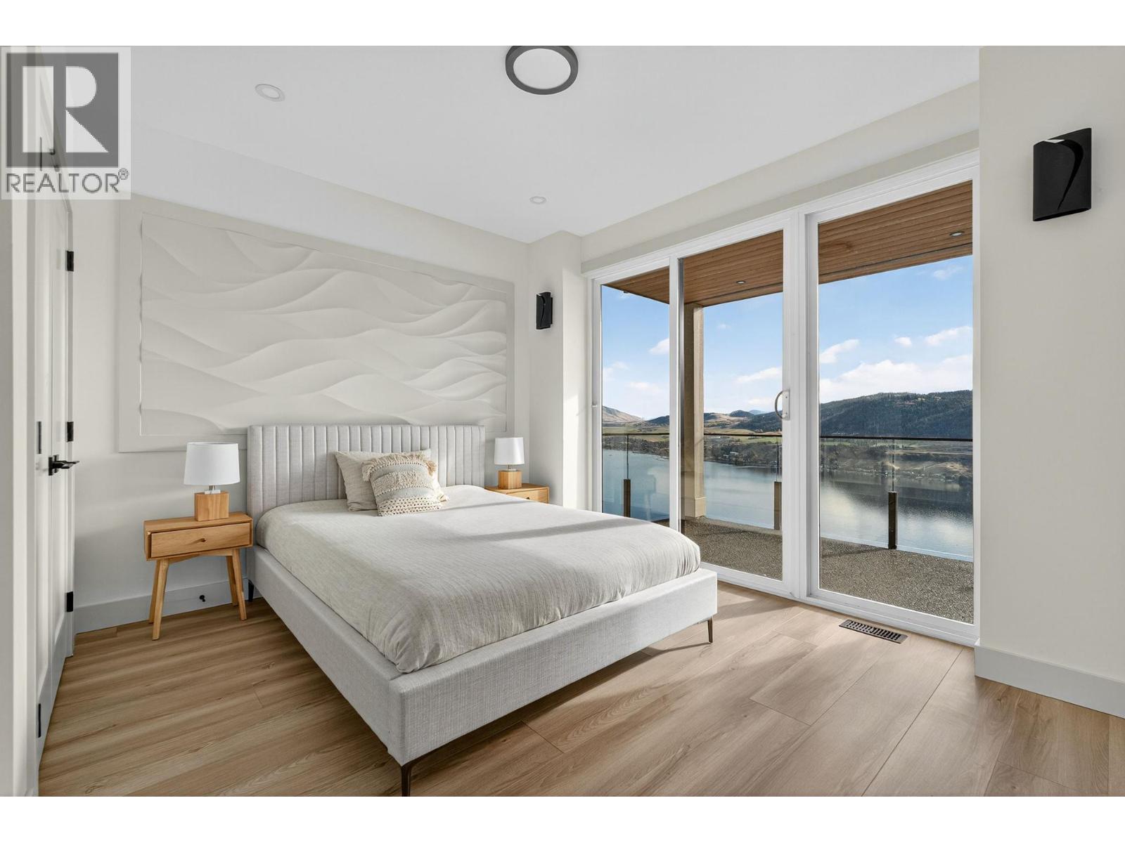 8932 Tavistock Road, Vernon, British Columbia  V1H 2L4 - Photo 32 - 10373508